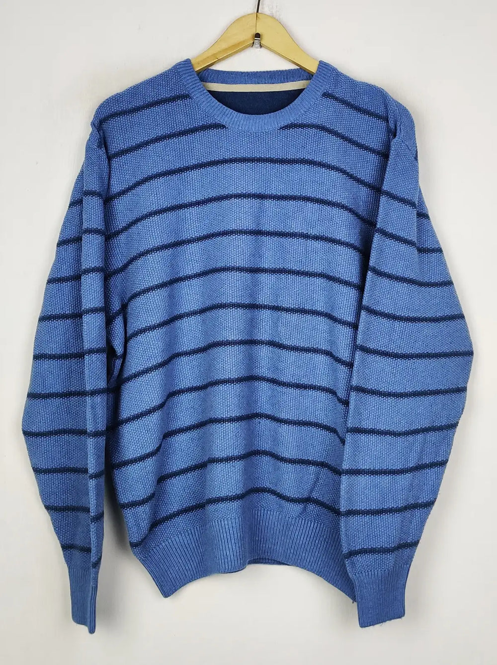 Buy online pre-used pre-loved 100% authentic & Original branded Unknown Brand (JS-9450) available in Pakistan. Top international brands avilable.