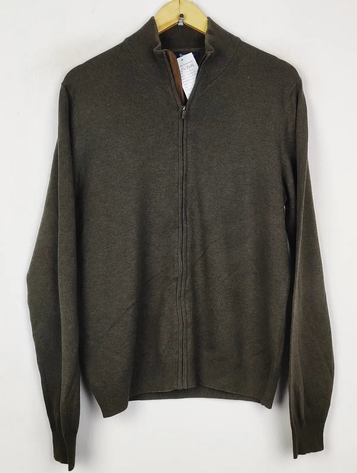 Buy online pre-used pre-loved 100% authentic & Original branded Massimo Dutti (JS-9489) available in Pakistan. Top international brands avilable.
