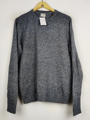 Buy online pre-used pre-loved 100% authentic & Original branded Jack & Jones (JS-9522) available in Pakistan. Top international brands avilable.