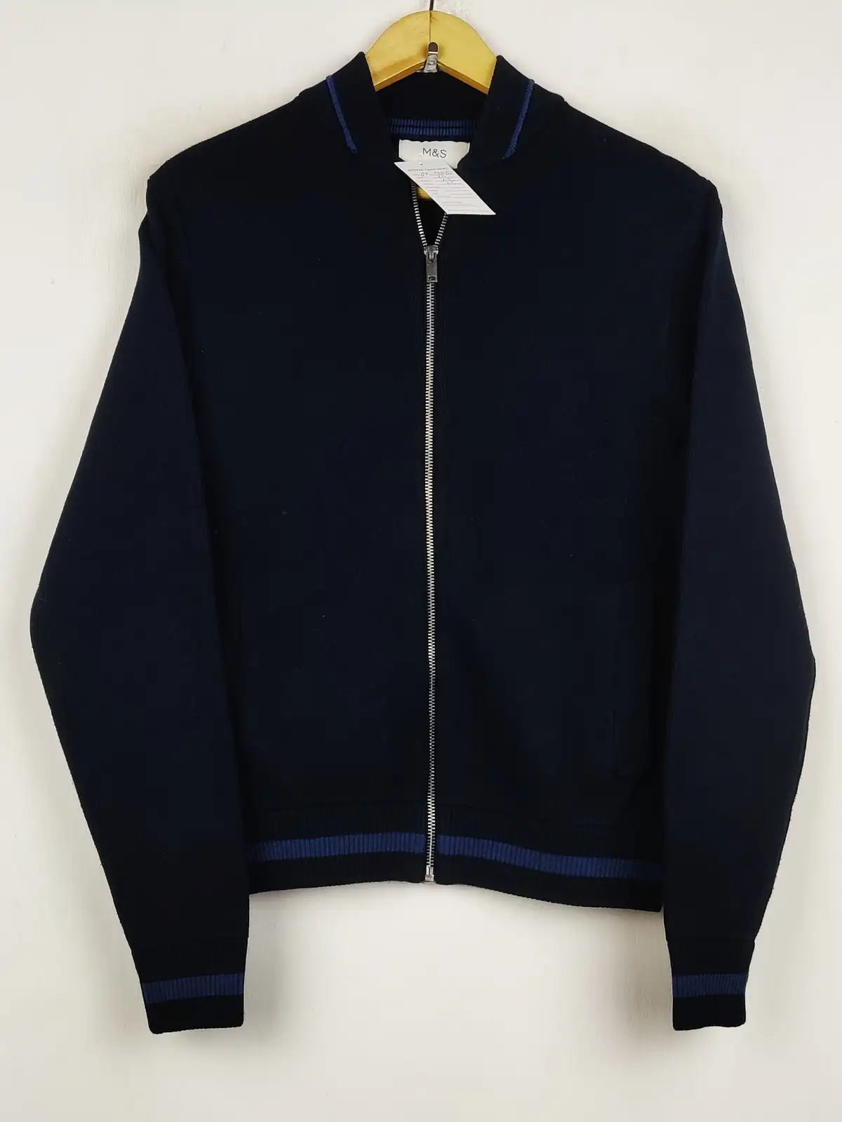 Buy online pre-used pre-loved 100% authentic & Original branded Marks & Spencer (JS-9551) available in Pakistan. Top international brands avilable.
