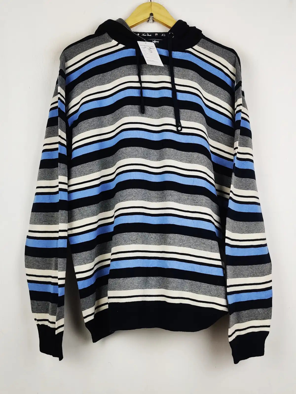 Buy online pre-used pre-loved 100% authentic & Original branded Nils Sundstrom (JS-9563) available in Pakistan. Top international brands avilable.