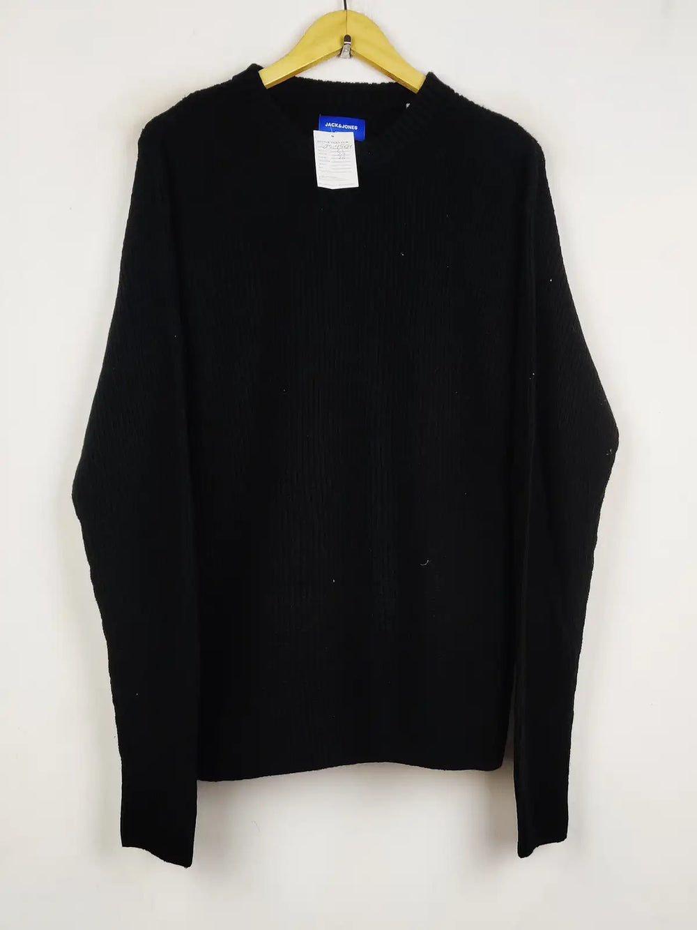 Buy online pre-used pre-loved 100% authentic & Original branded Jack & Jones (JS-9569) available in Pakistan. Top international brands avilable.