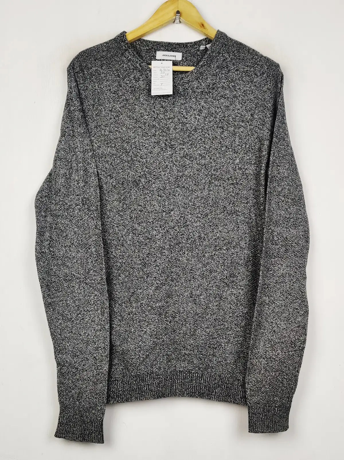 Buy online pre-used pre-loved 100% authentic & Original branded Jack & Jones (JS-9670) available in Pakistan. Top international brands avilable.
