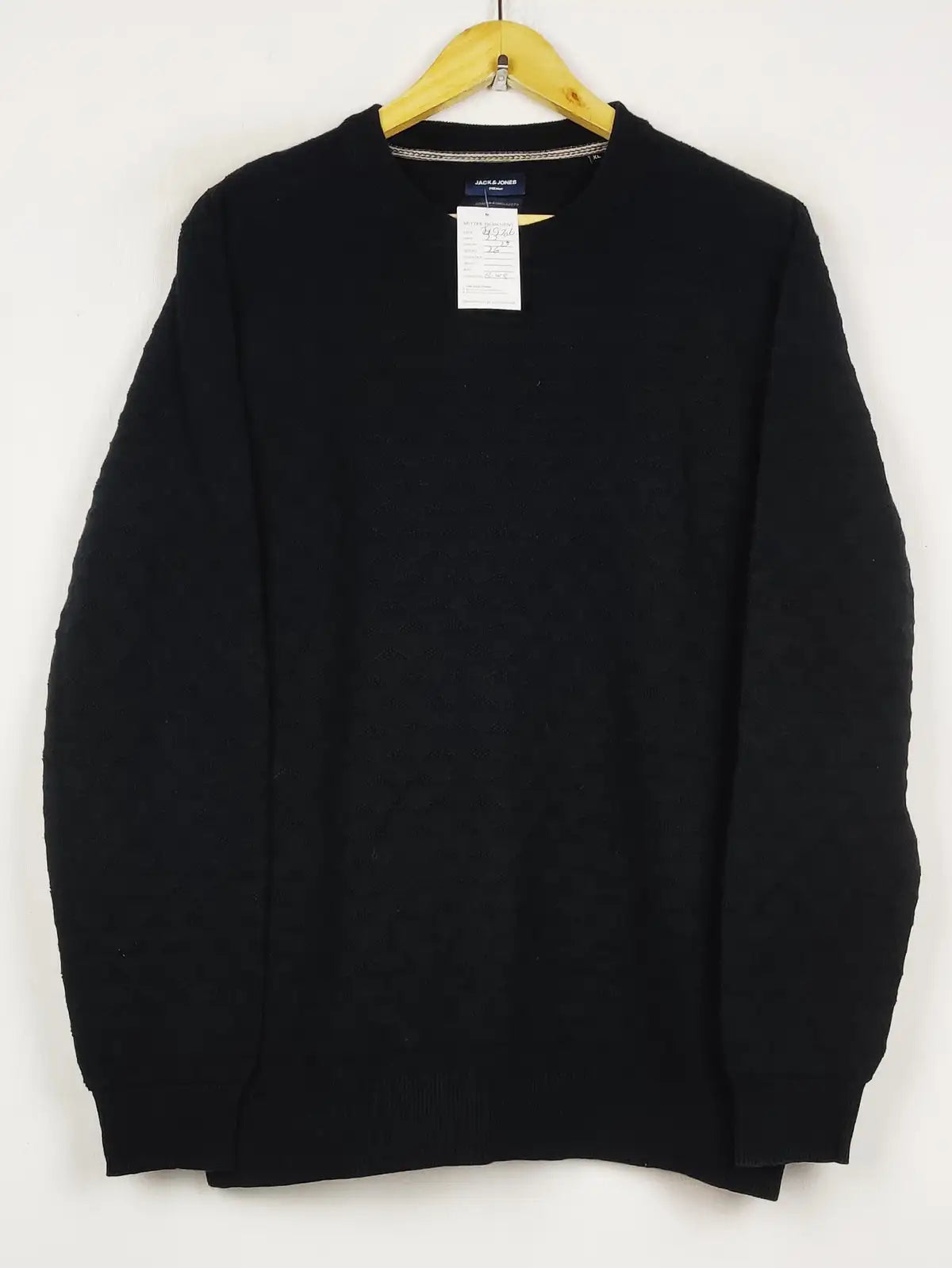 Buy online pre-used pre-loved 100% authentic & Original branded Jack & Jones (JS-9706) available in Pakistan. Top international brands avilable.