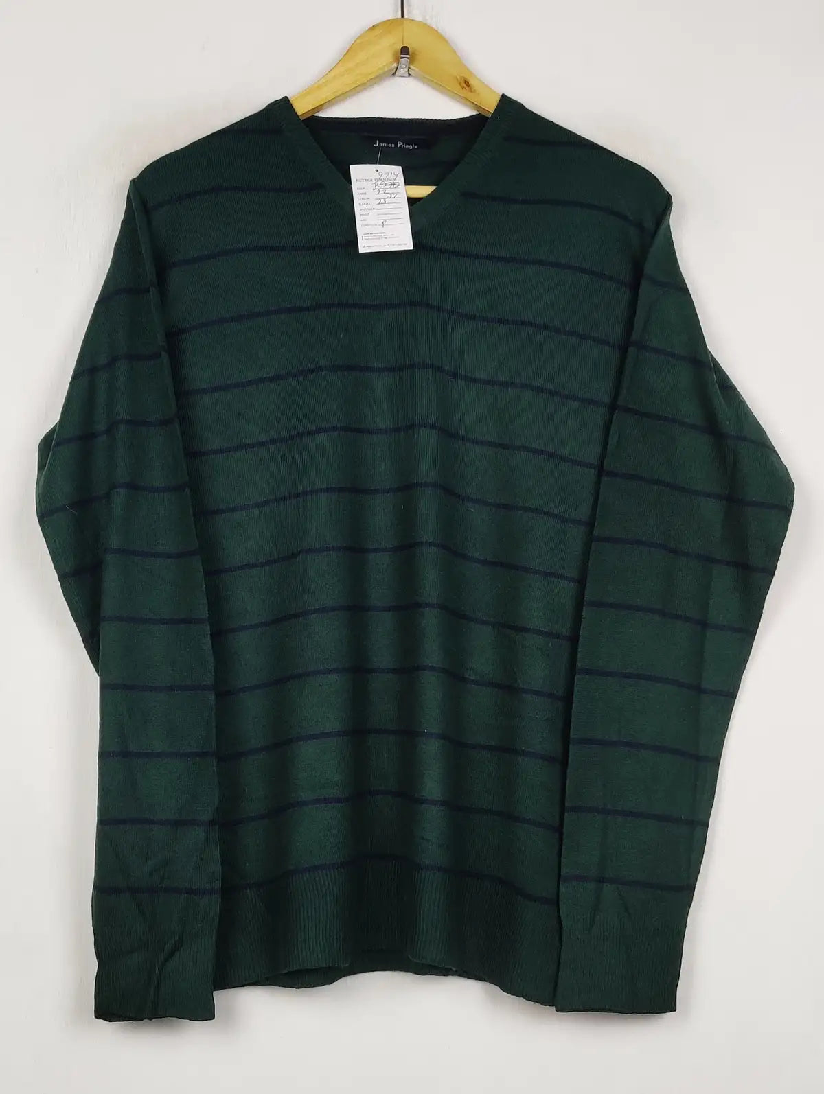 Buy online pre-used pre-loved 100% authentic & Original branded James Pringle (JS-9714) available in Pakistan. Top international brands avilable.