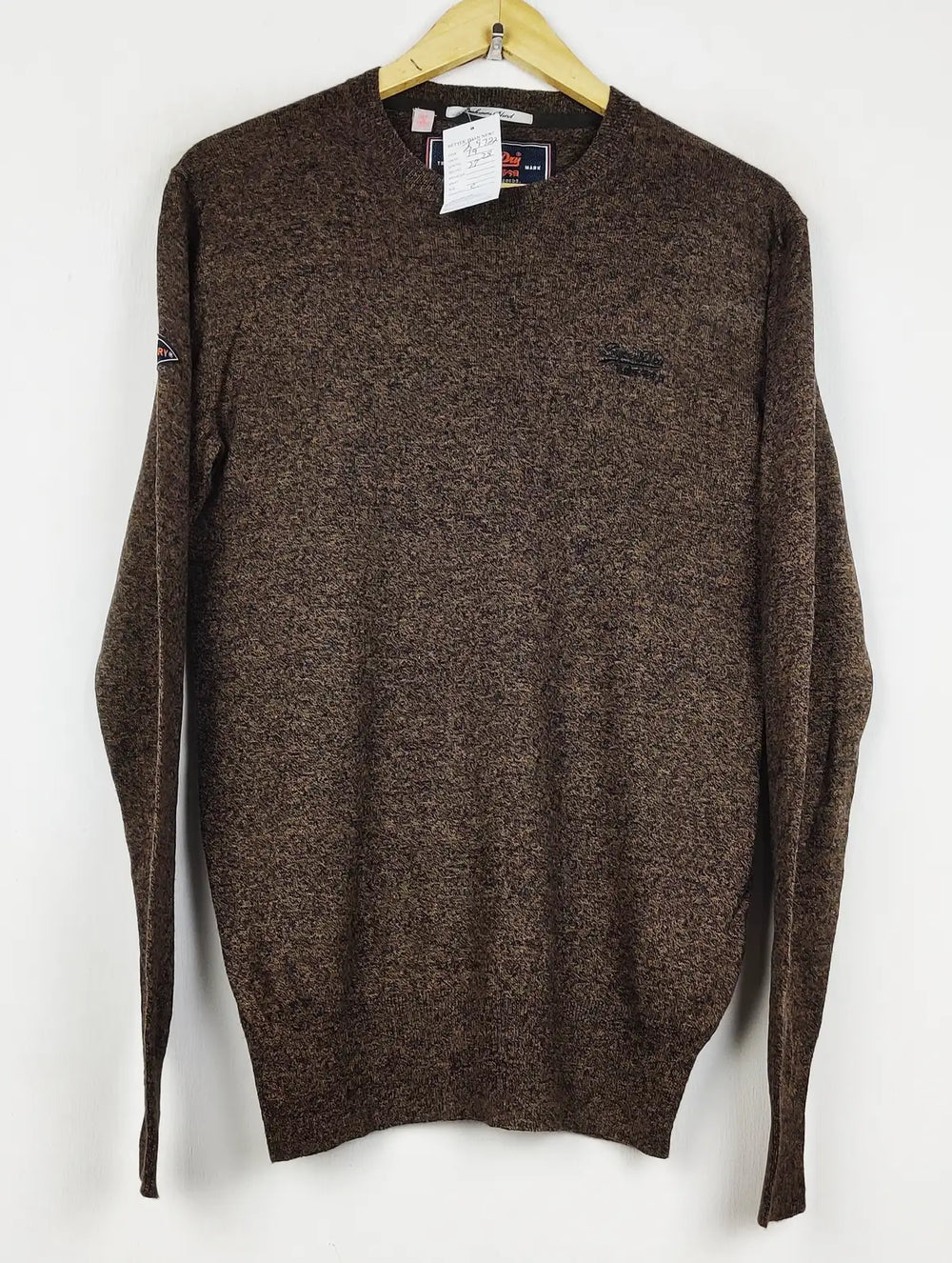 Buy online pre-used pre-loved 100% authentic & Original branded Superdry (JS-9722) available in Pakistan. Top international brands avilable.