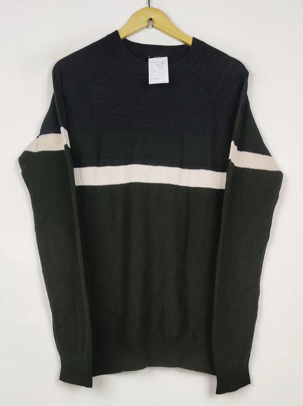 Buy online pre-used pre-loved 100% authentic & Original branded F&F (JS-9841) available in Pakistan. Top international brands avilable.