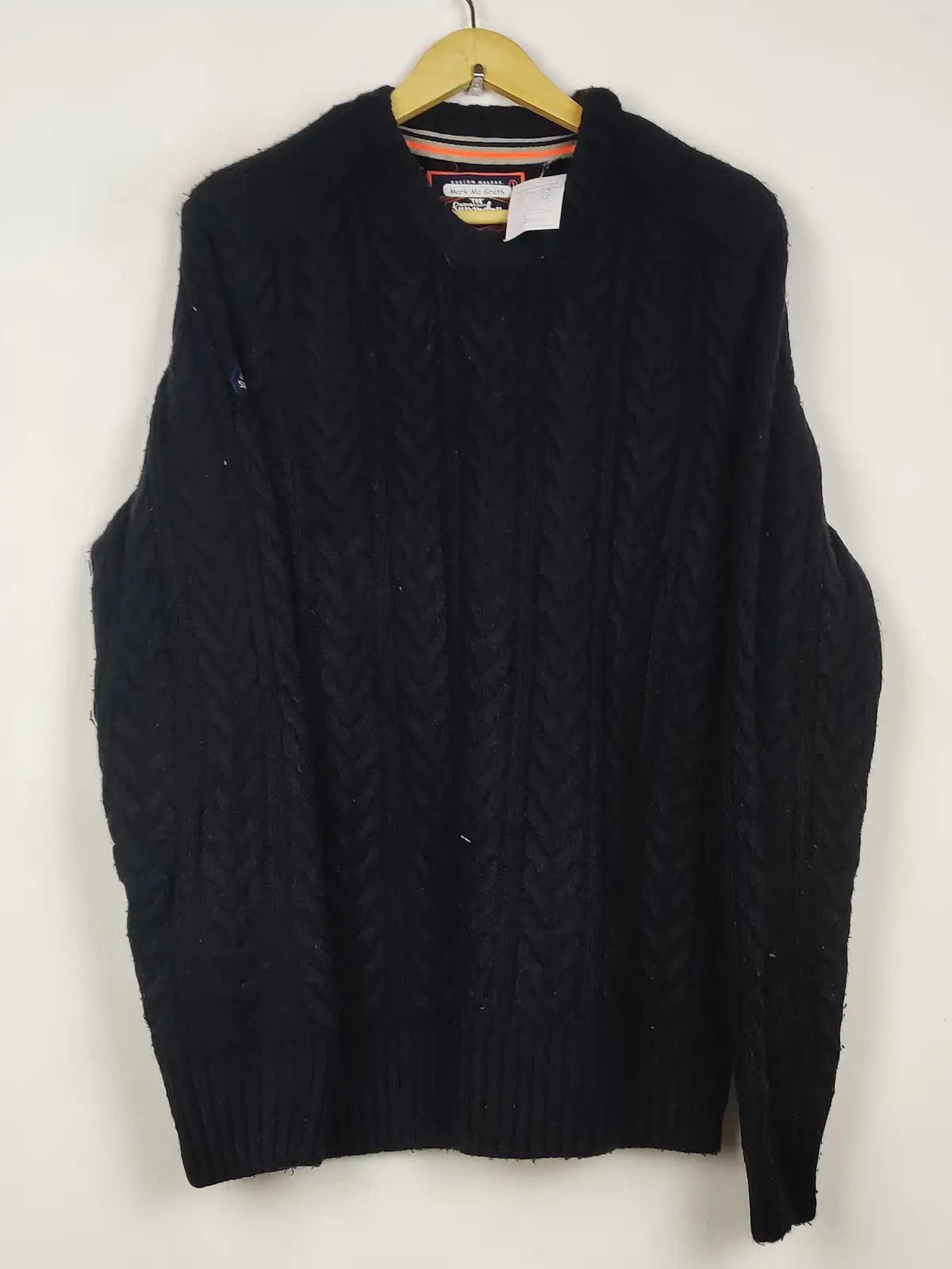 Buy online pre-used pre-loved 100% authentic & Original branded Superdry (JS-9847) available in Pakistan. Top international brands avilable.