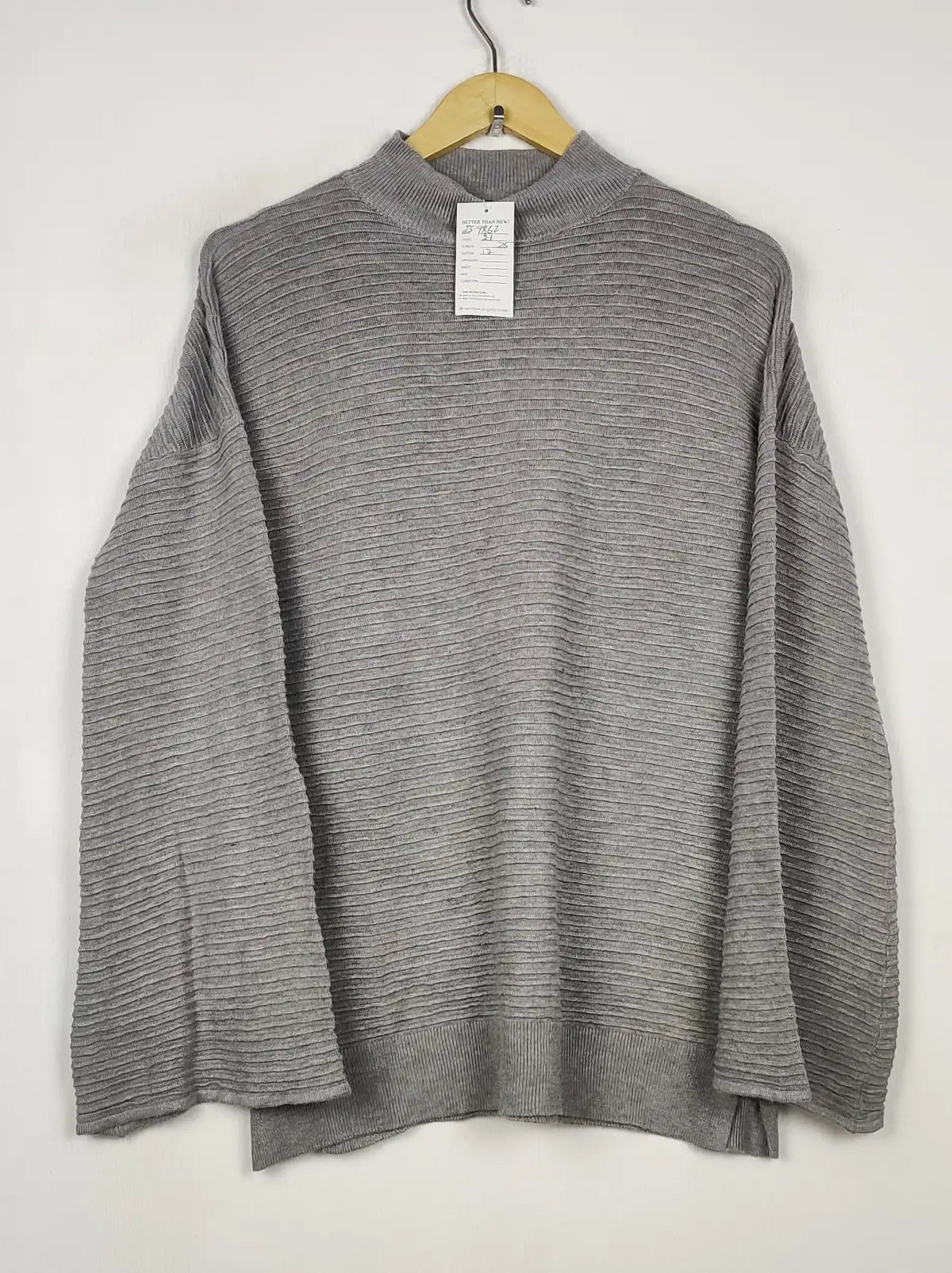 Buy online pre-used pre-loved 100% authentic & Original branded F&F (JS-9861) available in Pakistan. Top international brands avilable.