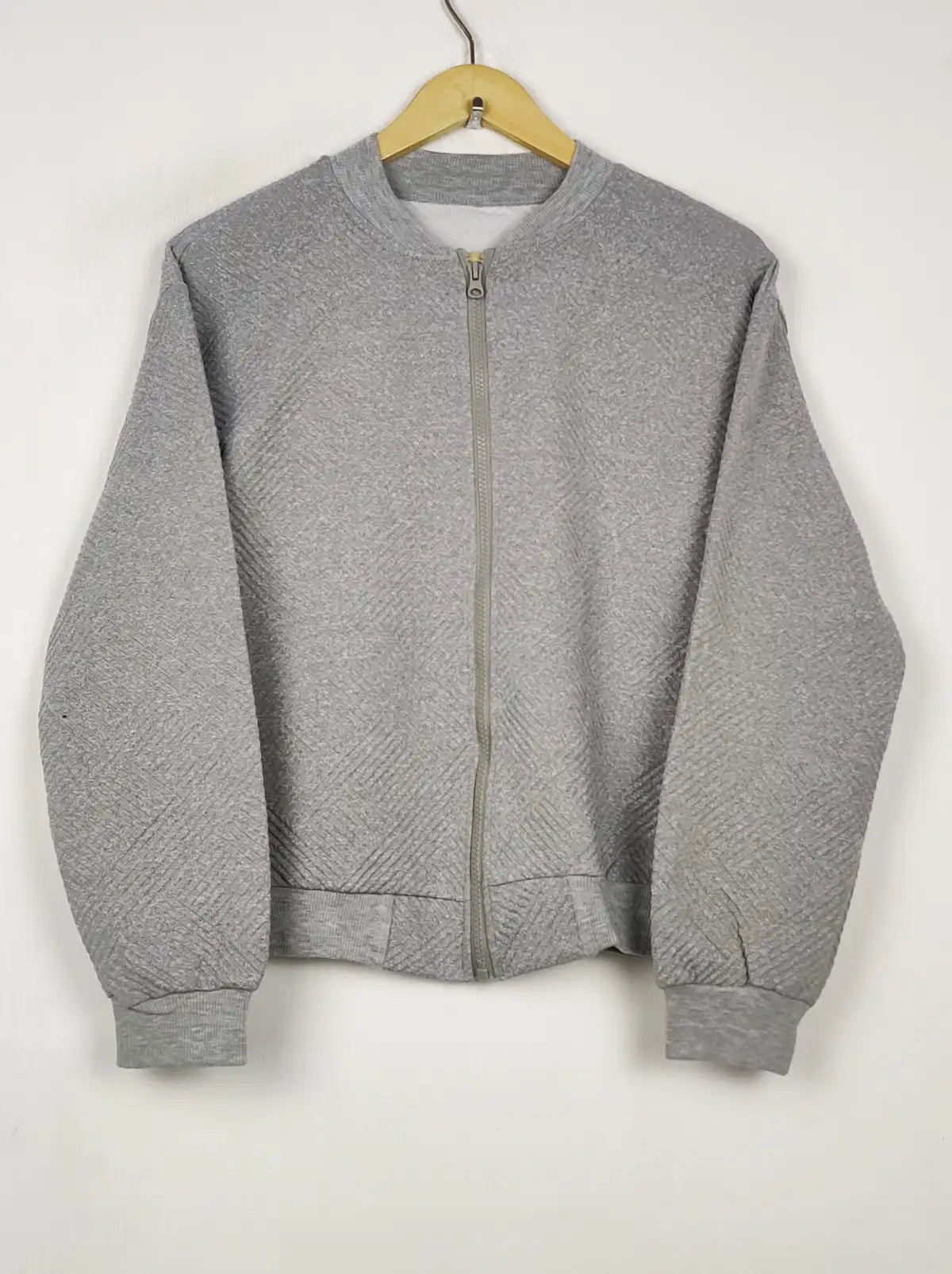 Buy online pre-used pre-loved 100% authentic & Original branded Shein (JS-9863) available in Pakistan. Top international brands avilable.