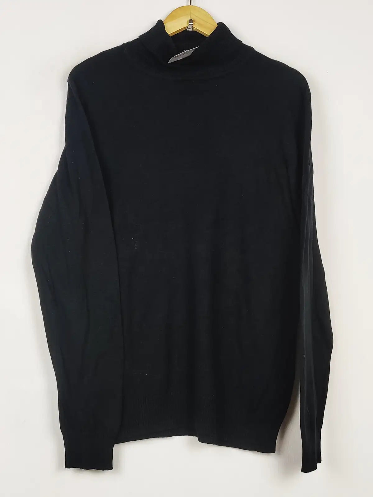 Buy online pre-used pre-loved 100% authentic & Original branded Boohoo (JS-9875) available in Pakistan. Top international brands avilable.