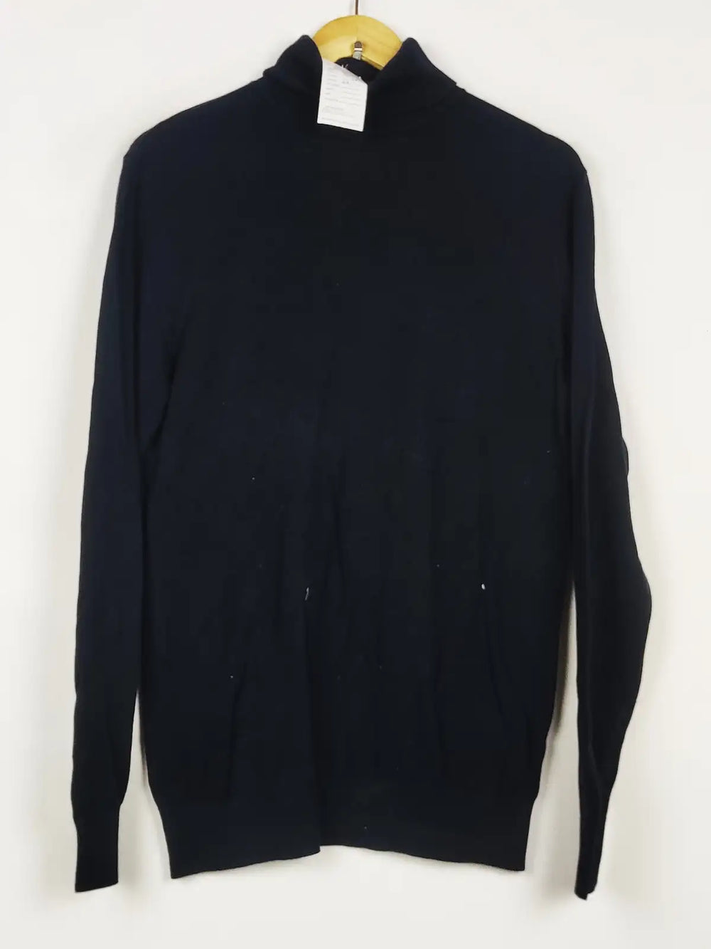 Buy online pre-used pre-loved 100% authentic & Original branded H&M (JS-9877) available in Pakistan. Top international brands avilable.