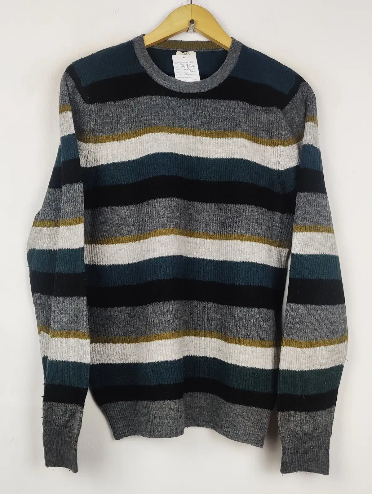 Buy online pre-used pre-loved 100% authentic & Original branded Marks & Spencer (JS-9913) available in Pakistan. Top international brands avilable.