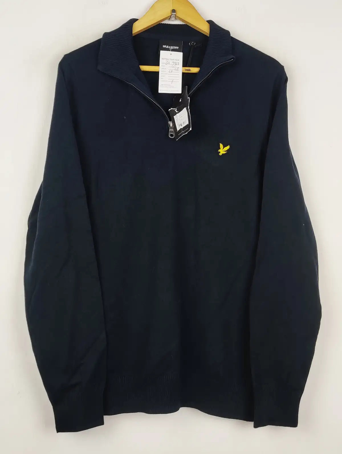 Buy online pre-used pre-loved 100% authentic & Original branded Lyle & Scott (JS-9927) available in Pakistan. Top international brands avilable.