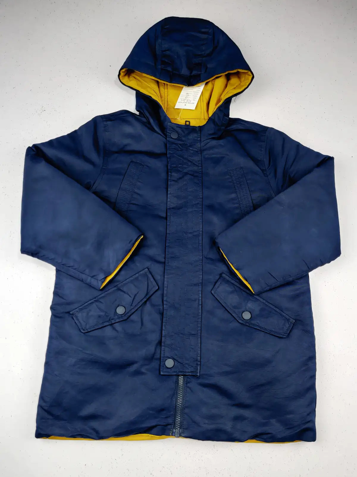 Buy online pre-used pre-loved 100% authentic & Original branded Marks & Spencer (KJB-309) available in Pakistan. Top international brands avilable.