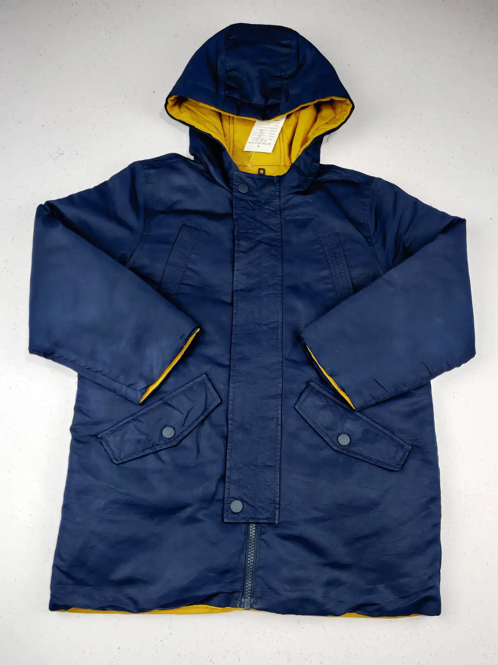 Buy online pre-used pre-loved 100% authentic & Original branded Marks & Spencer (KJB-309) available in Pakistan. Top international brands avilable.