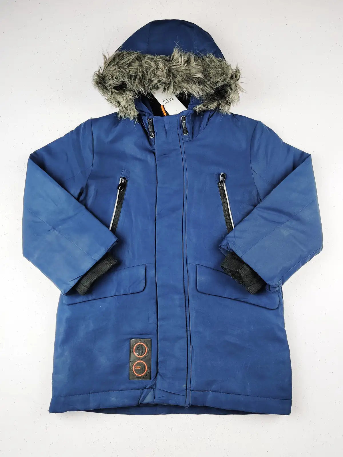 Buy online pre-used pre-loved 100% authentic & Original branded F&F (KJB-343) available in Pakistan. Top international brands avilable.