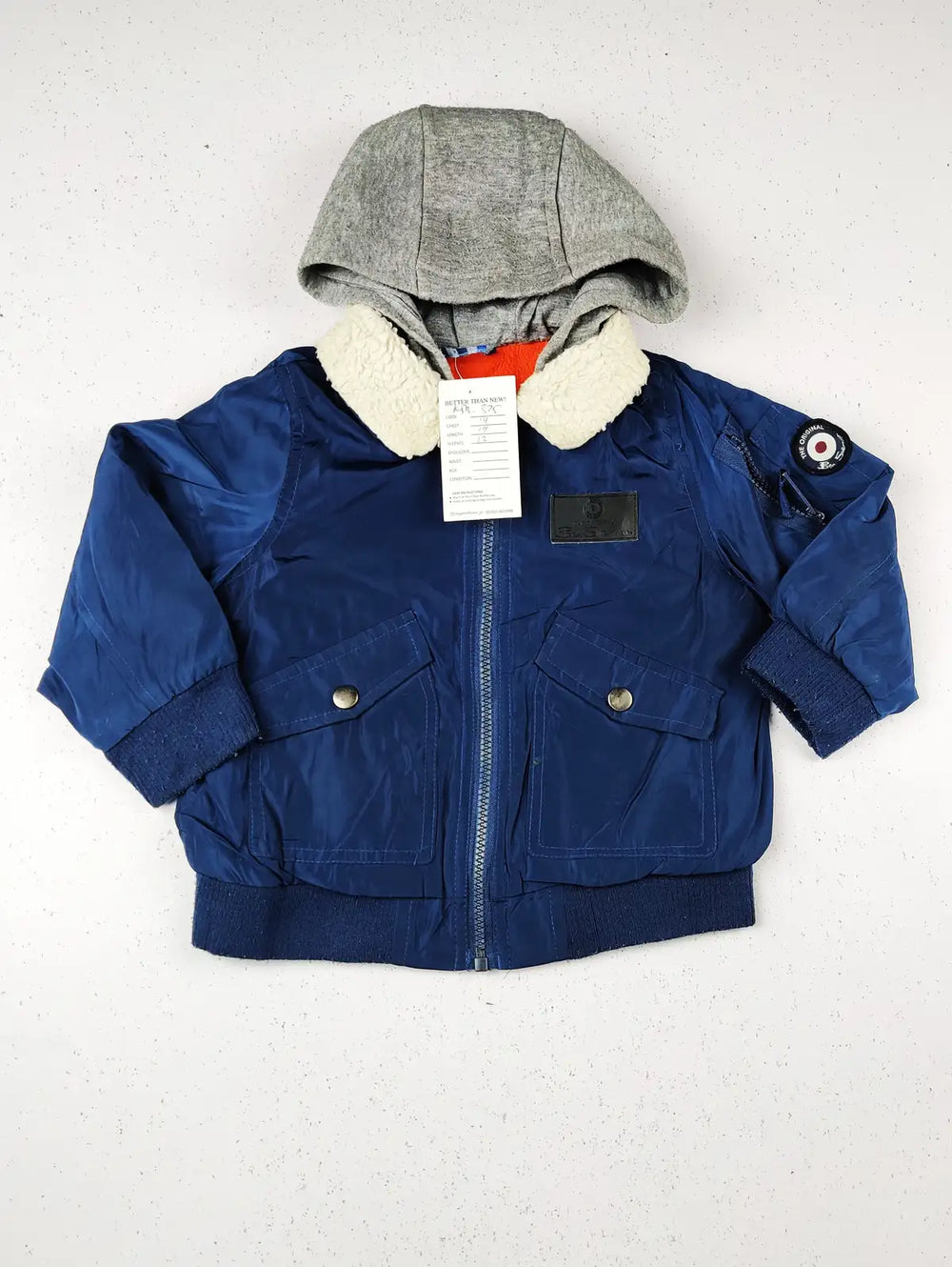 Buy online pre-used pre-loved 100% authentic & Original branded Ben Sherman (KJB-375) available in Pakistan. Top international brands avilable.