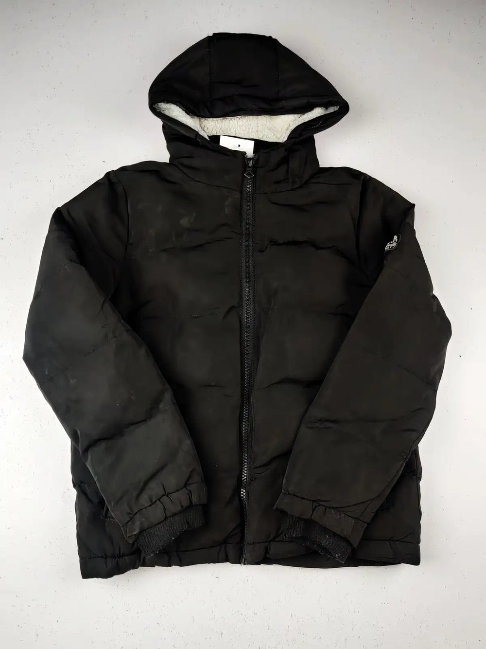 Buy online pre-used pre-loved 100% authentic & Original branded Soulcal & Co (KJB-395) available in Pakistan. Top international brands avilable.