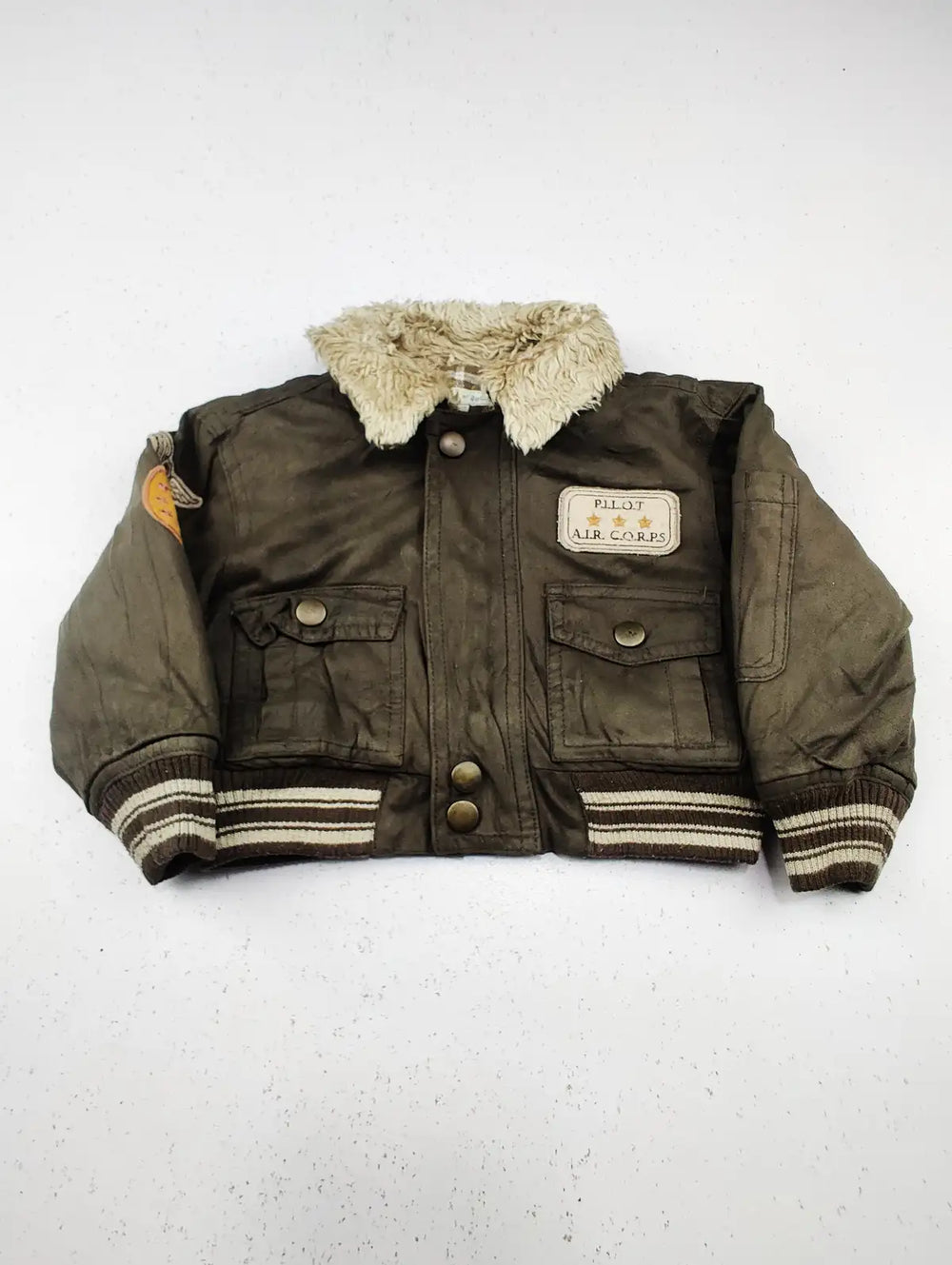 Buy online pre-used pre-loved 100% authentic & Original branded Molly & Jack (KJB-423) available in Pakistan. Top international brands avilable.