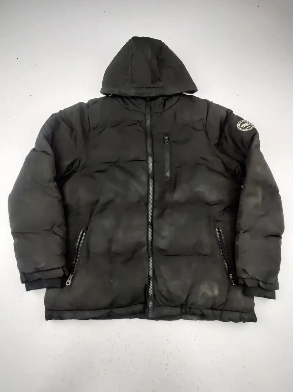 Buy online pre-used pre-loved 100% authentic & Original branded Soulcal & Co (KJB-425) available in Pakistan. Top international brands avilable.