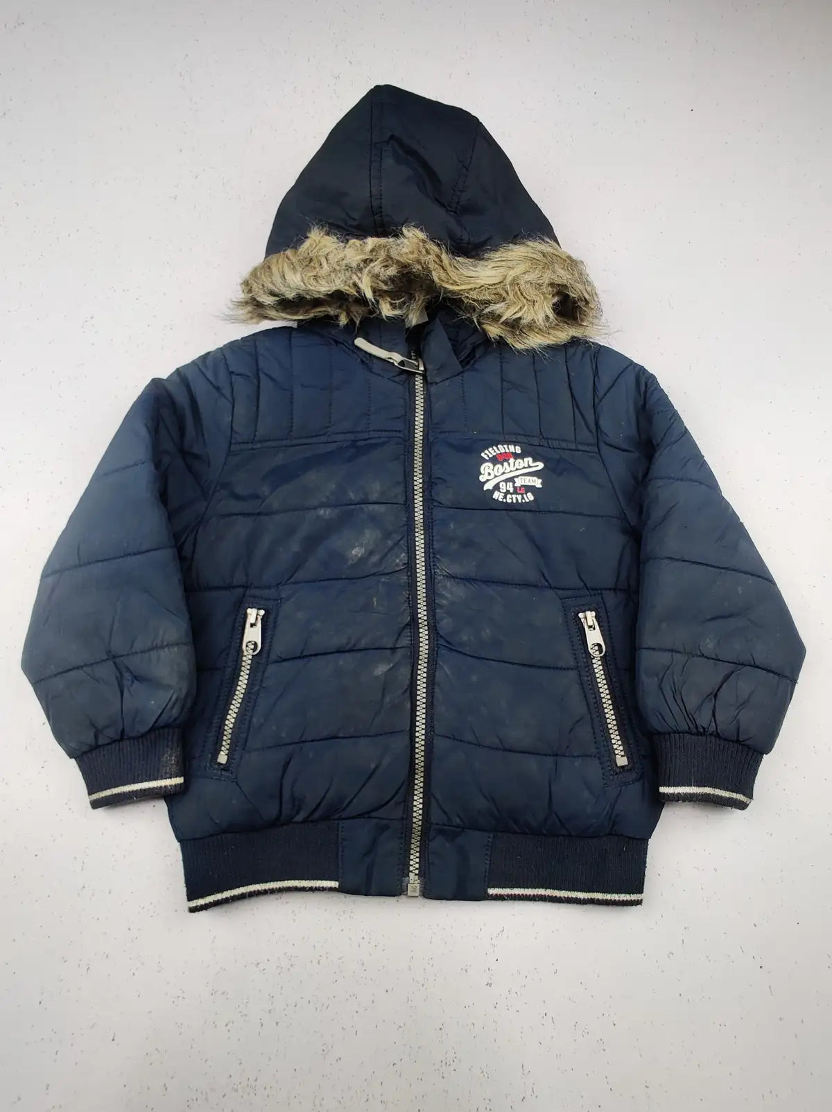 Buy online pre-used pre-loved 100% authentic & Original branded H&M (KJB-437) available in Pakistan. Top international brands avilable.