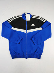 Buy online pre-used pre-loved 100% authentic & Original branded Adidas (KJB-466) available in Pakistan. Top international brands avilable.