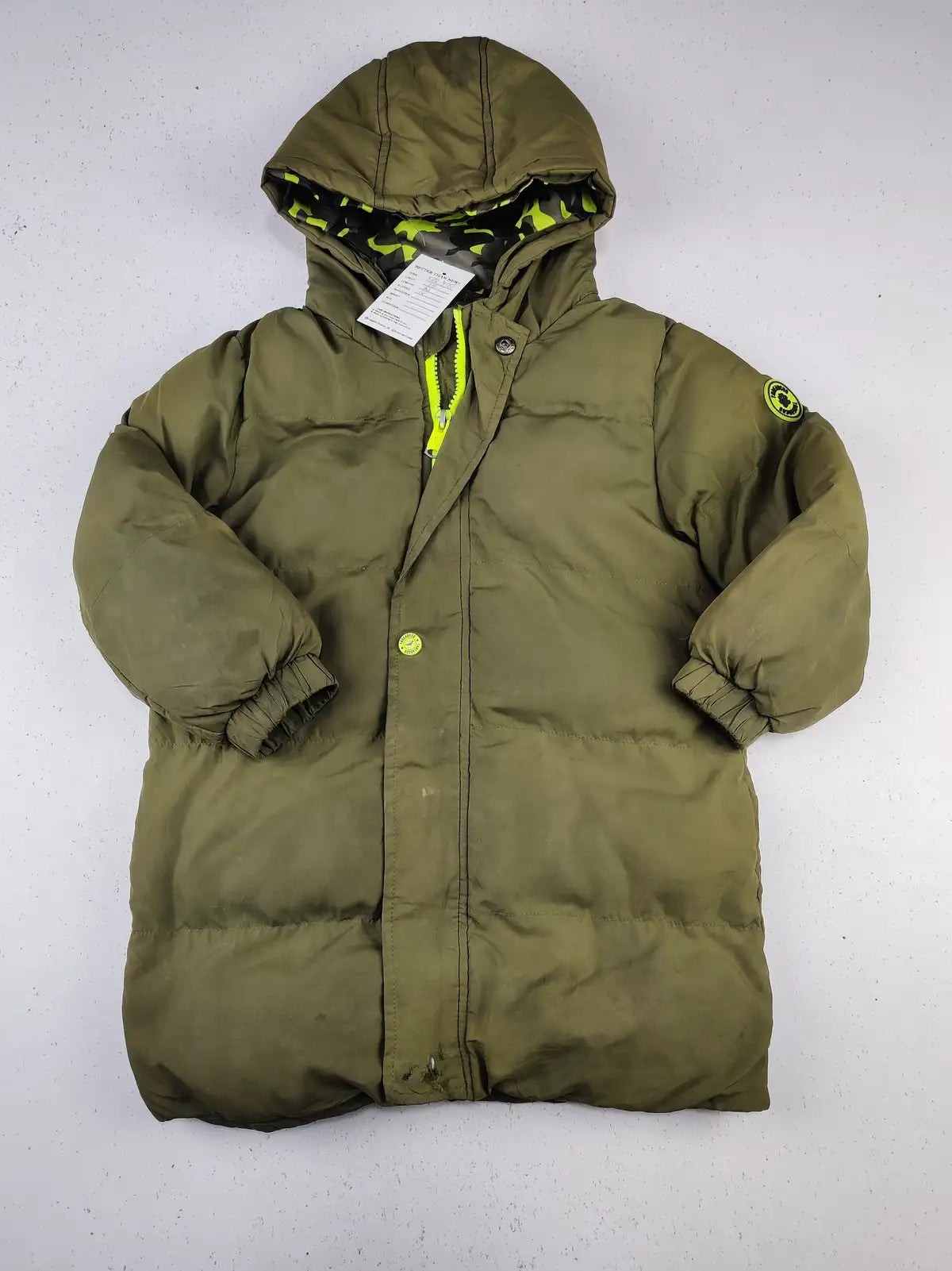 Buy online pre-used pre-loved 100% authentic & Original branded Threadcub (KJB-475) available in Pakistan. Top international brands avilable.