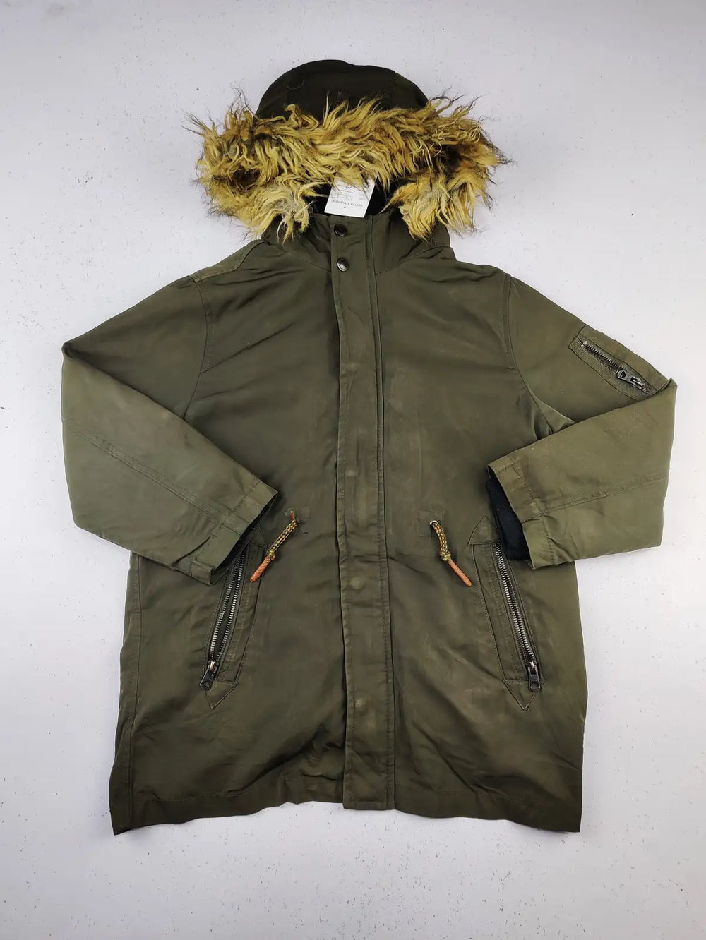 Buy online pre-used pre-loved 100% authentic & Original branded Zara (KJB-481) available in Pakistan. Top international brands avilable.