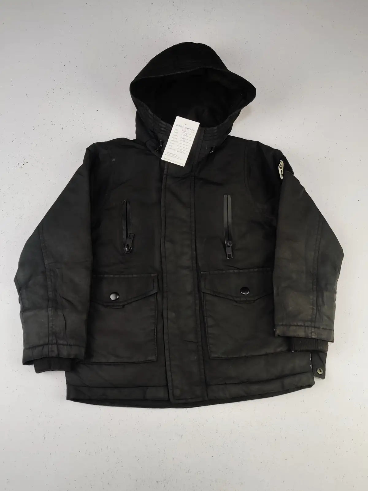 Buy online pre-used pre-loved 100% authentic & Original branded Outerwear (KJB-577) available in Pakistan. Top international brands avilable.