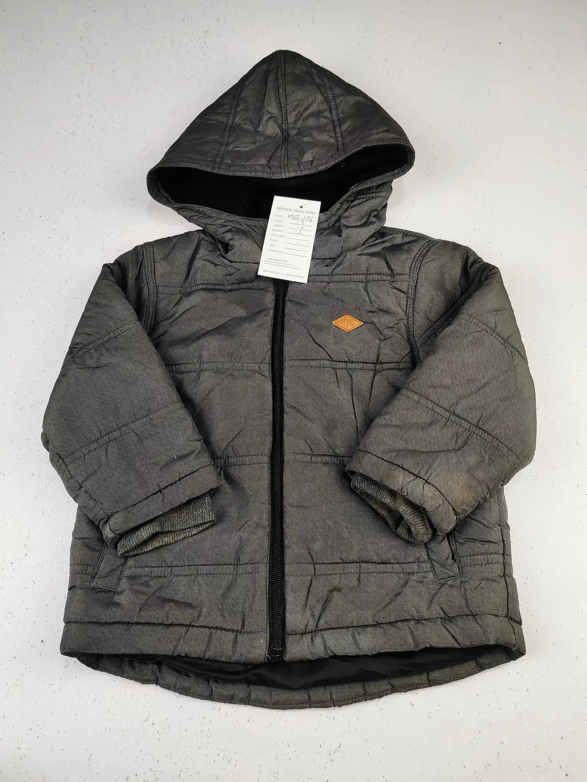 Buy online pre-used pre-loved 100% authentic & Original branded Unknown Brand\ (KJB-676) available in Pakistan. Top international brands avilable.