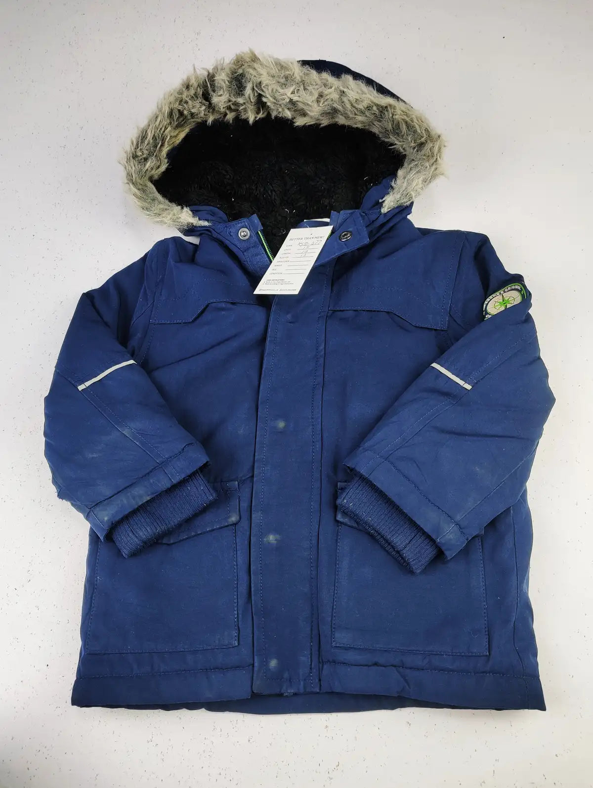 Buy online pre-used pre-loved 100% authentic & Original branded F&F (KJB-677) available in Pakistan. Top international brands avilable.