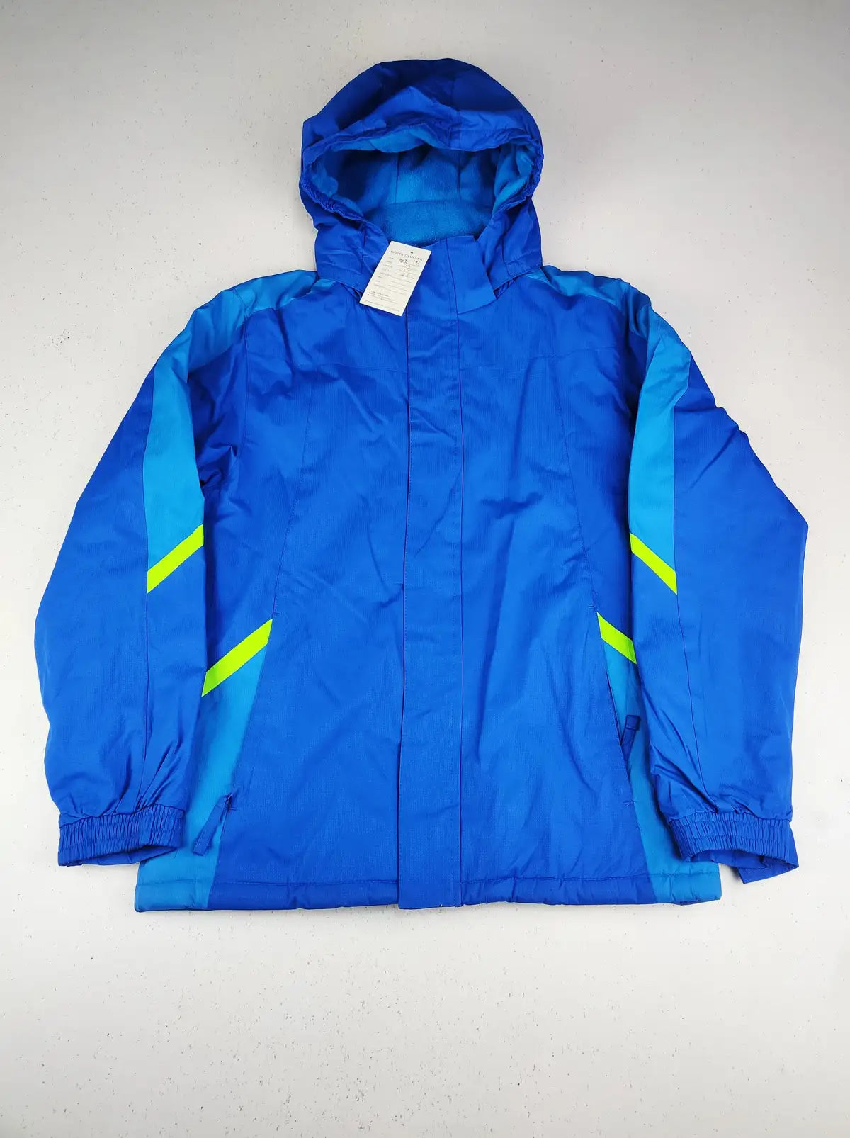 Buy online pre-used pre-loved 100% authentic & Original branded Mountain Warehouse (KJB-696) available in Pakistan. Top international brands avilable.