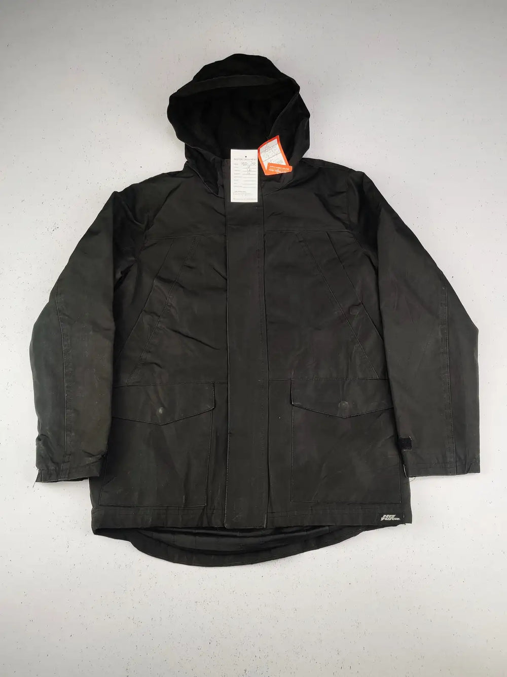 Buy online pre-used pre-loved 100% authentic & Original branded No Fear (KJB-702) available in Pakistan. Top international brands avilable.