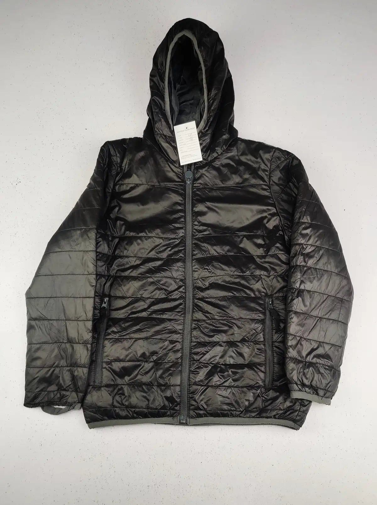 Buy online pre-used pre-loved 100% authentic & Original branded Regatta (KJB-751) available in Pakistan. Top international brands avilable.