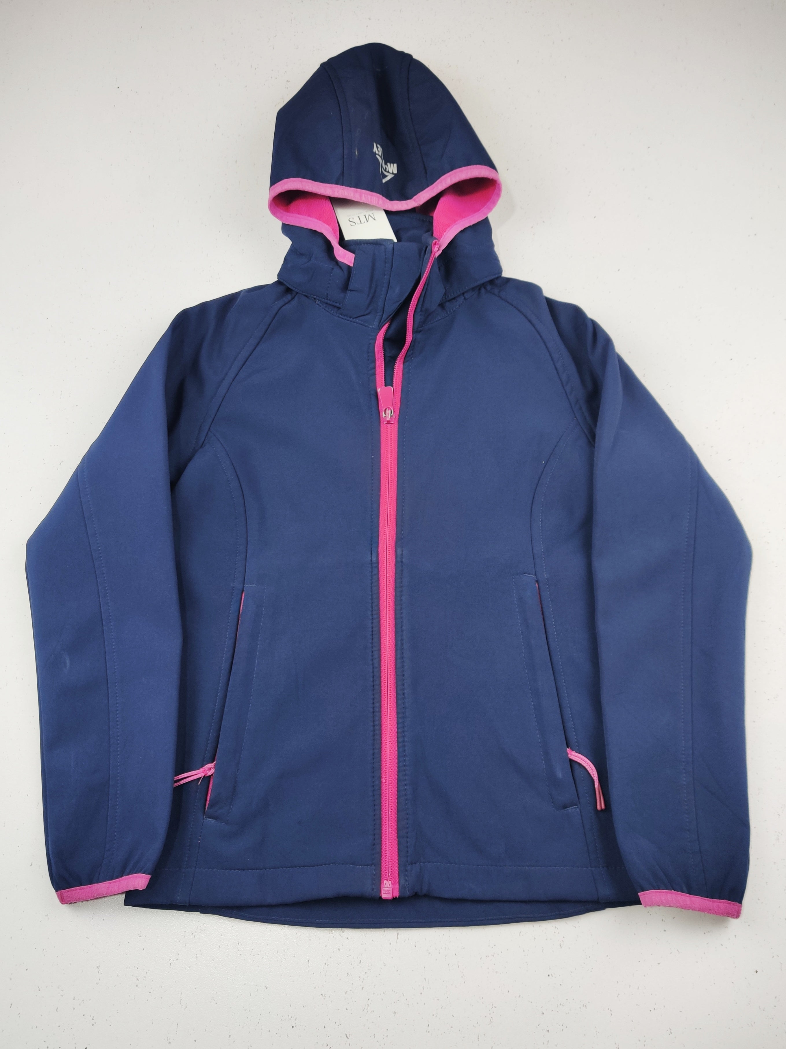 Buy online pre-used pre-loved 100% authentic & Original branded Mckinley (KJB-7521) available in Pakistan. Top international brands avilable.