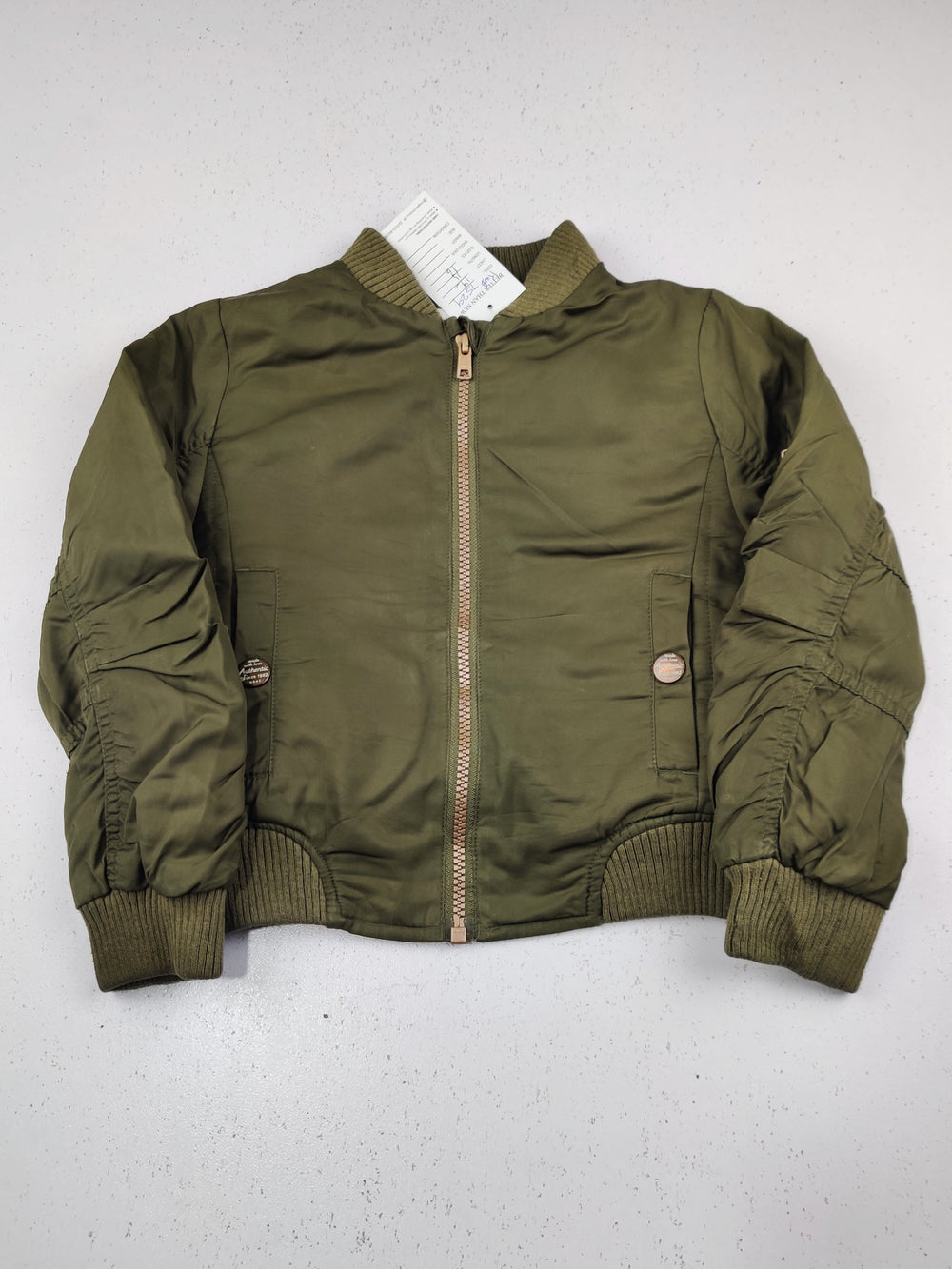 Buy online pre-used pre-loved 100% authentic & Original branded Believe (KJB-7529) available in Pakistan. Top international brands avilable.