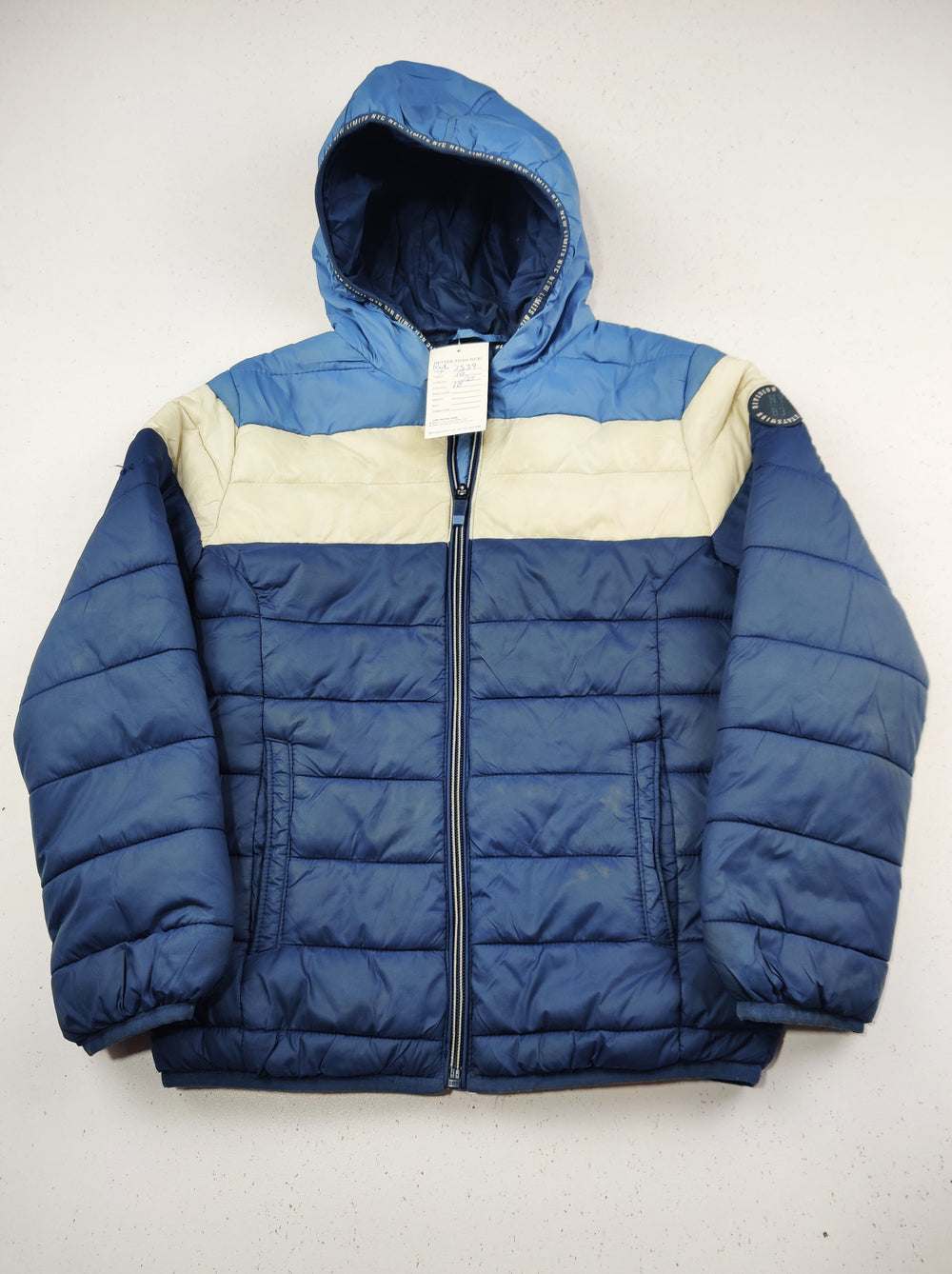 Buy online pre-used pre-loved 100% authentic & Original branded Ny (KJB-7539) available in Pakistan. Top international brands avilable.
