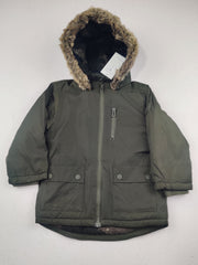 Buy online pre-used pre-loved 100% authentic & Original branded Unknown Brand (KJB-7553) available in Pakistan. Top international brands avilable.
