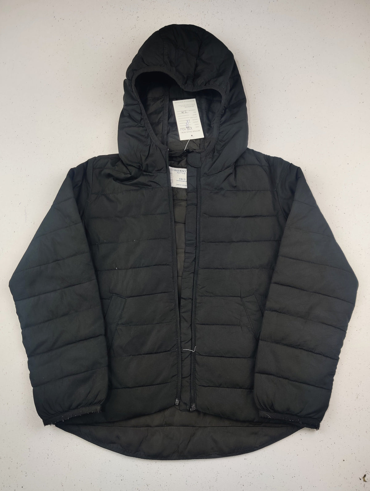 Buy online pre-used pre-loved 100% authentic & Original branded Old Navy (KJB-7555) available in Pakistan. Top international brands avilable.