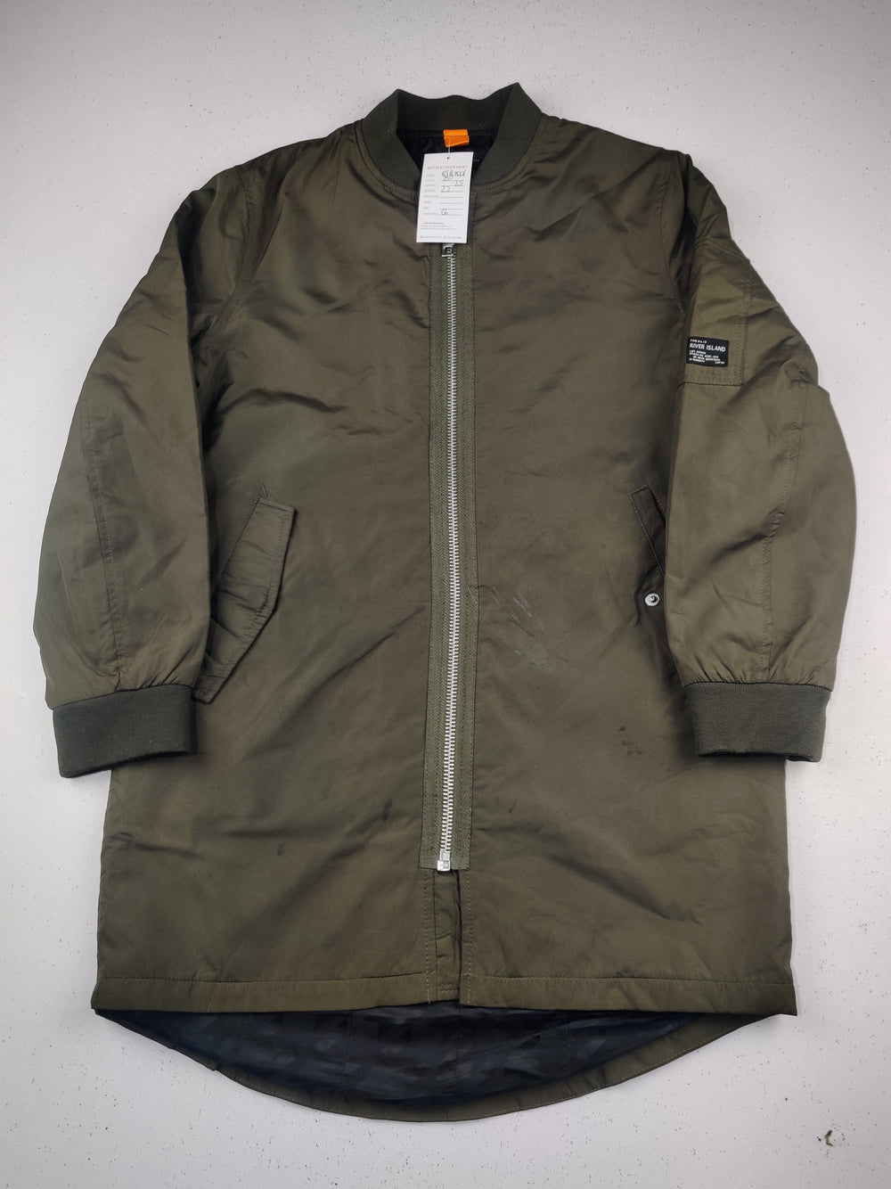 Buy online pre-used pre-loved 100% authentic & Original branded River Island (KJB-7556) available in Pakistan. Top international brands avilable.