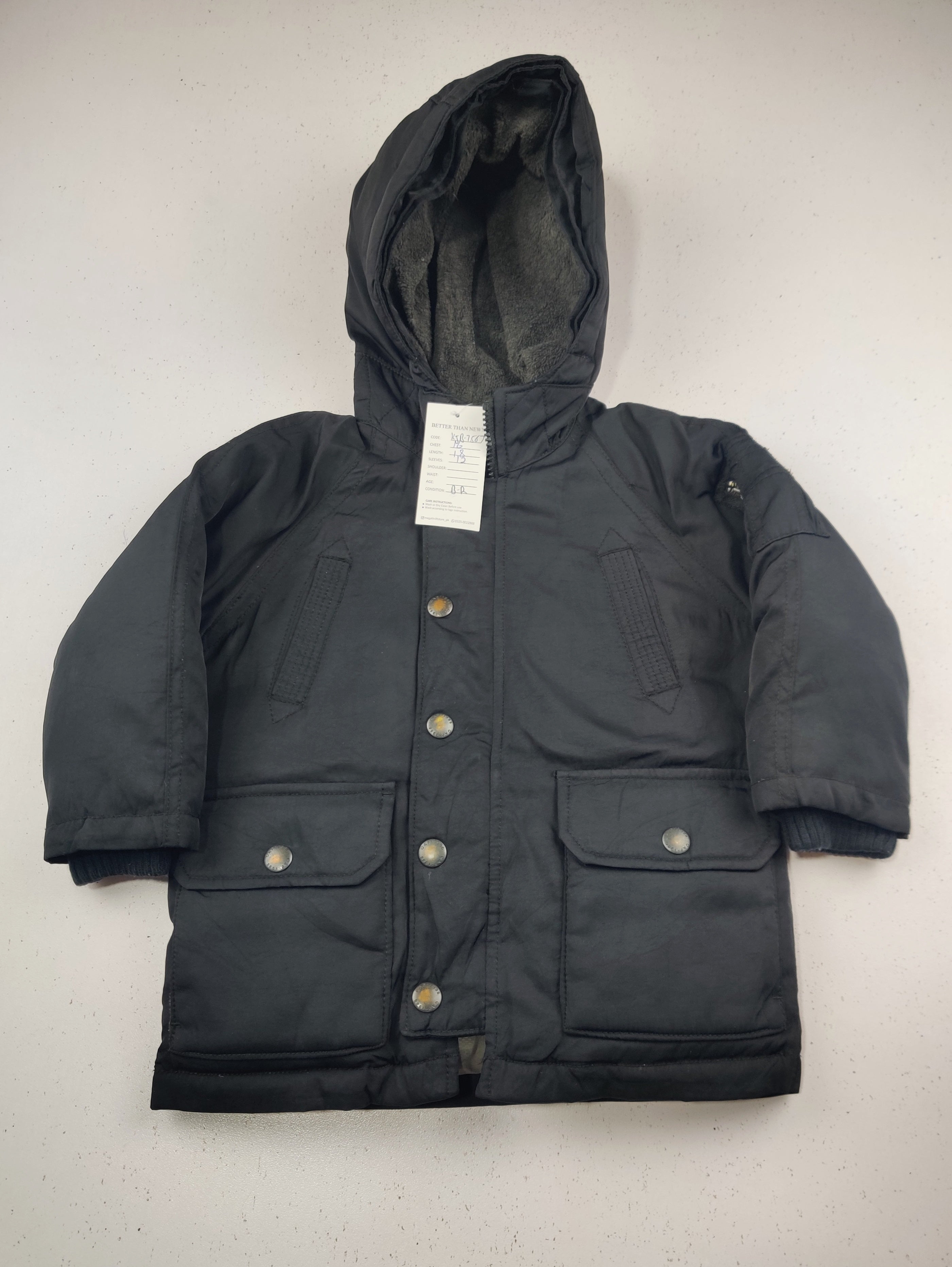 Buy online pre-used pre-loved 100% authentic & Original branded Gap (KJB-7567) available in Pakistan. Top international brands avilable.