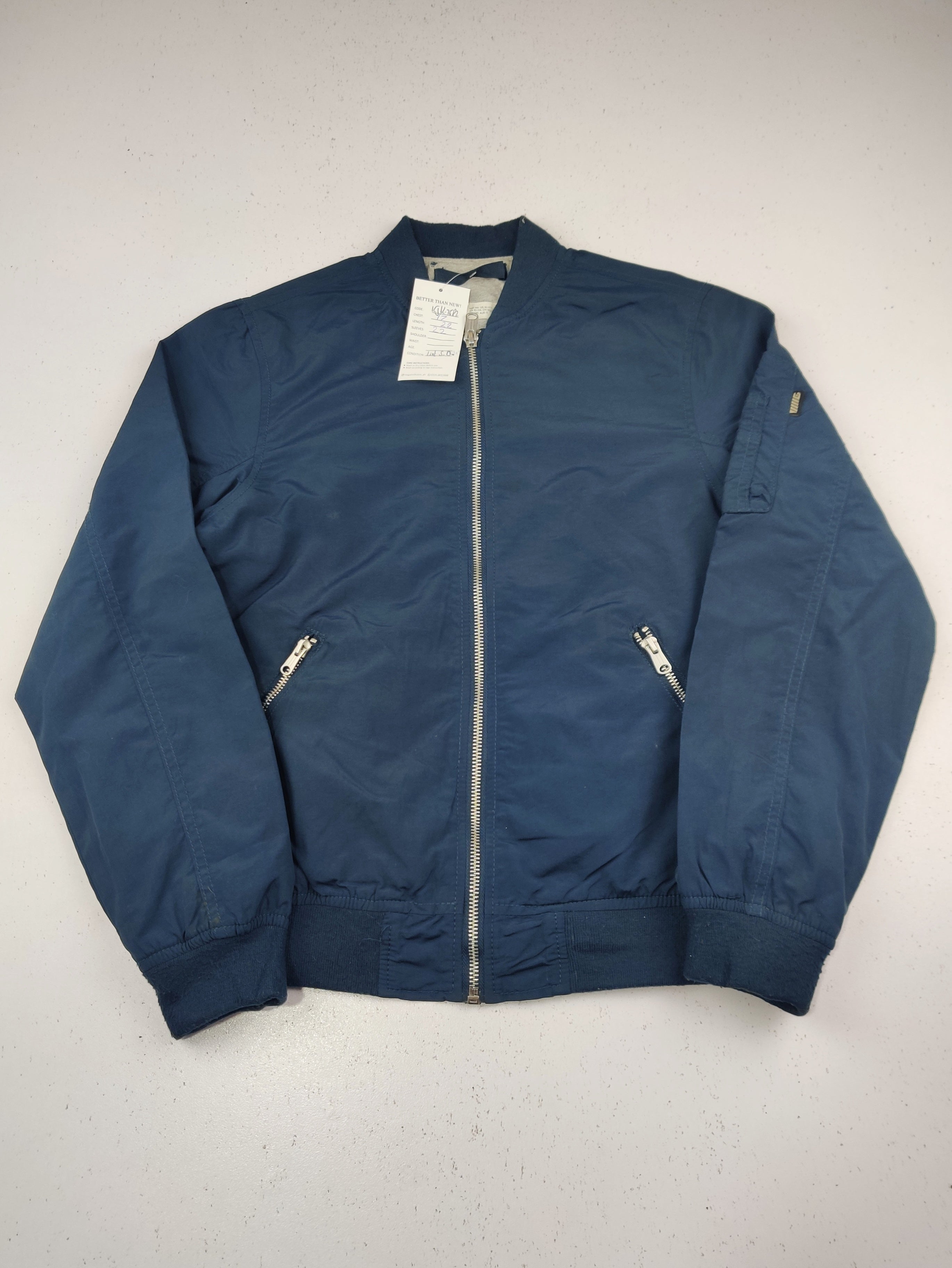 Buy online pre-used pre-loved 100% authentic & Original branded H&M (KJB-7582) available in Pakistan. Top international brands avilable.