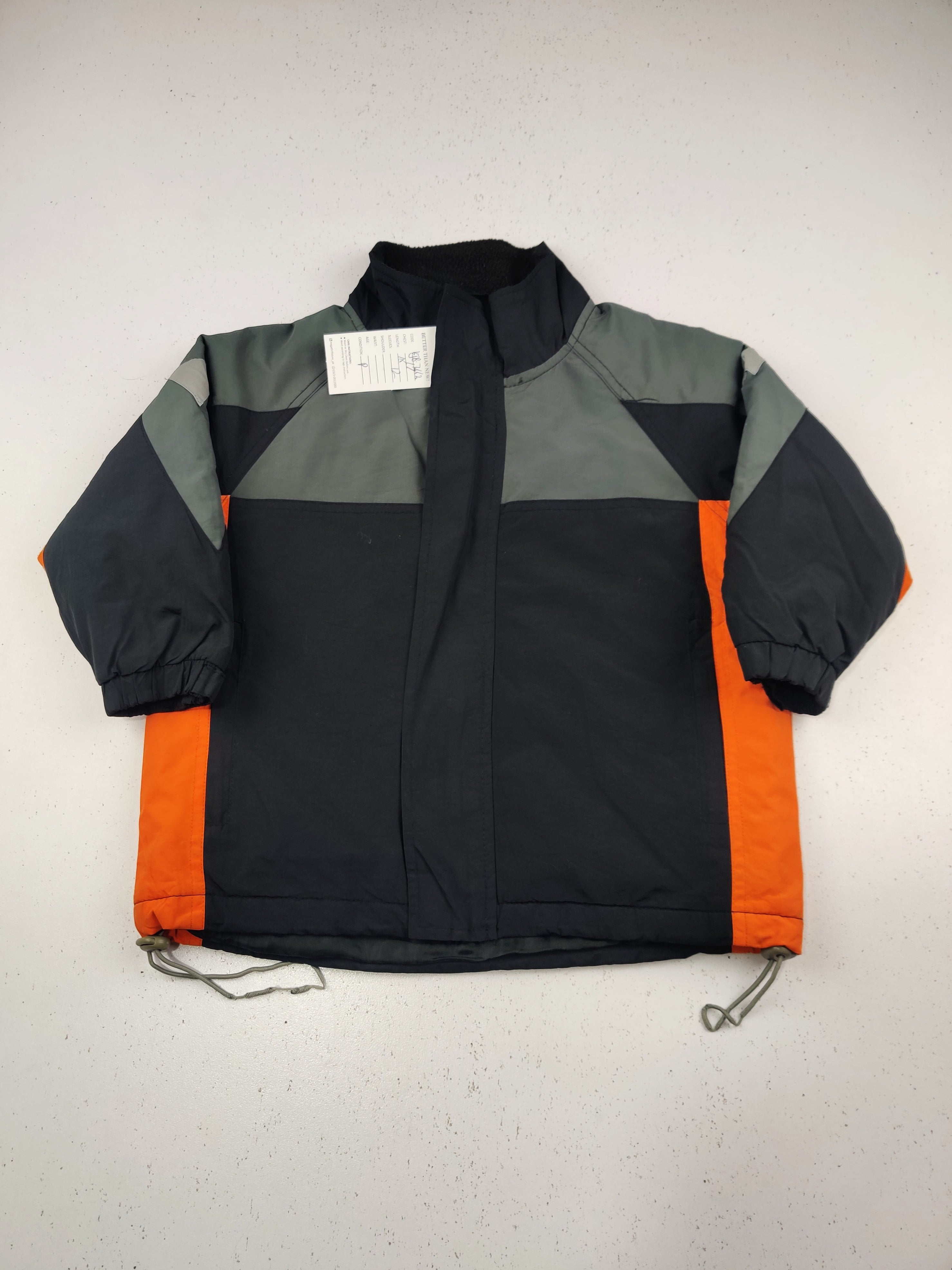 Buy online pre-used pre-loved 100% authentic & Original branded Active Wear (KJB-7662) available in Pakistan. Top international brands avilable.