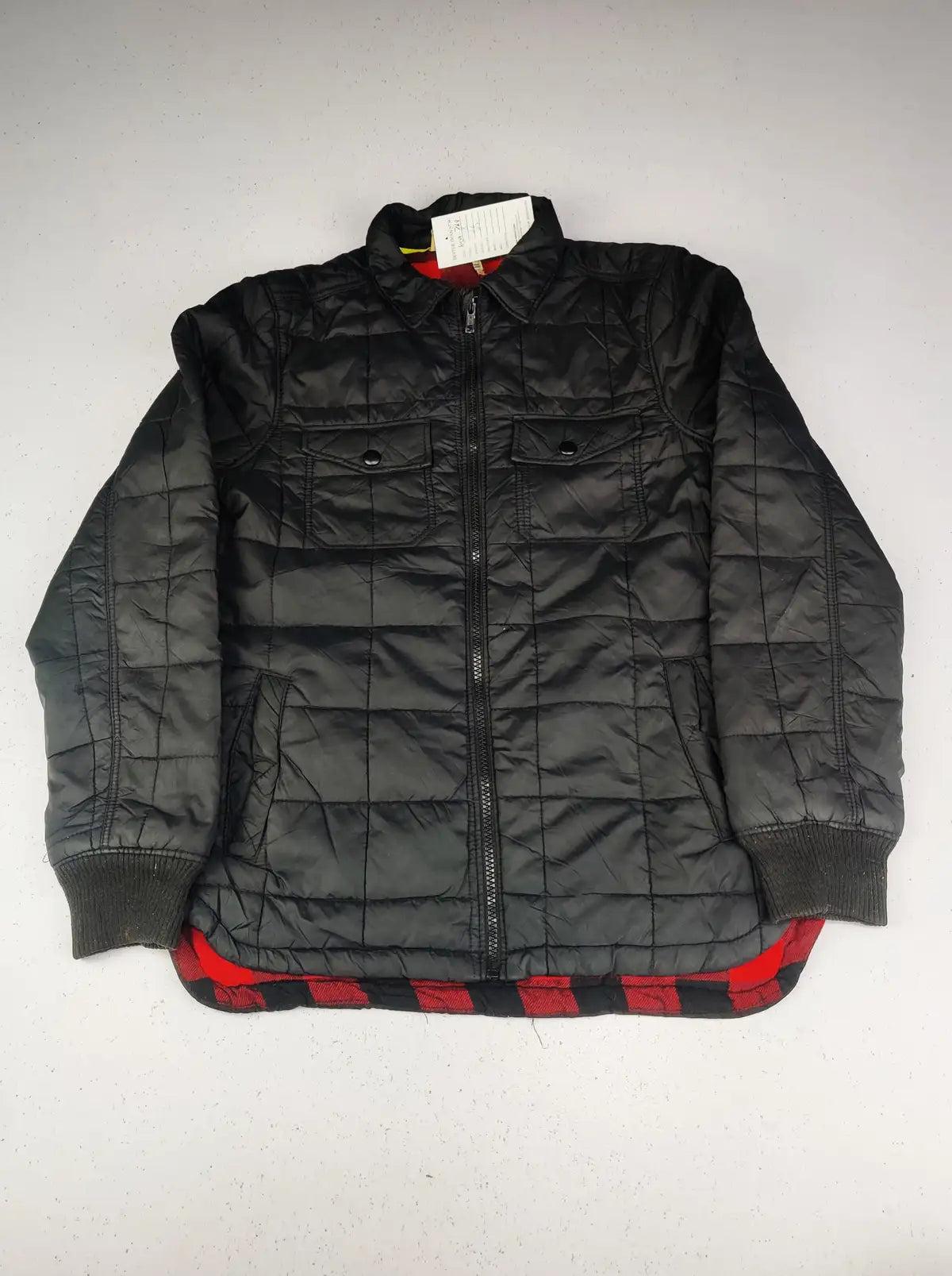 Buy online pre-used pre-loved 100% authentic & Original branded Unknown Brand\ (KJB-768) available in Pakistan. Top international brands avilable.