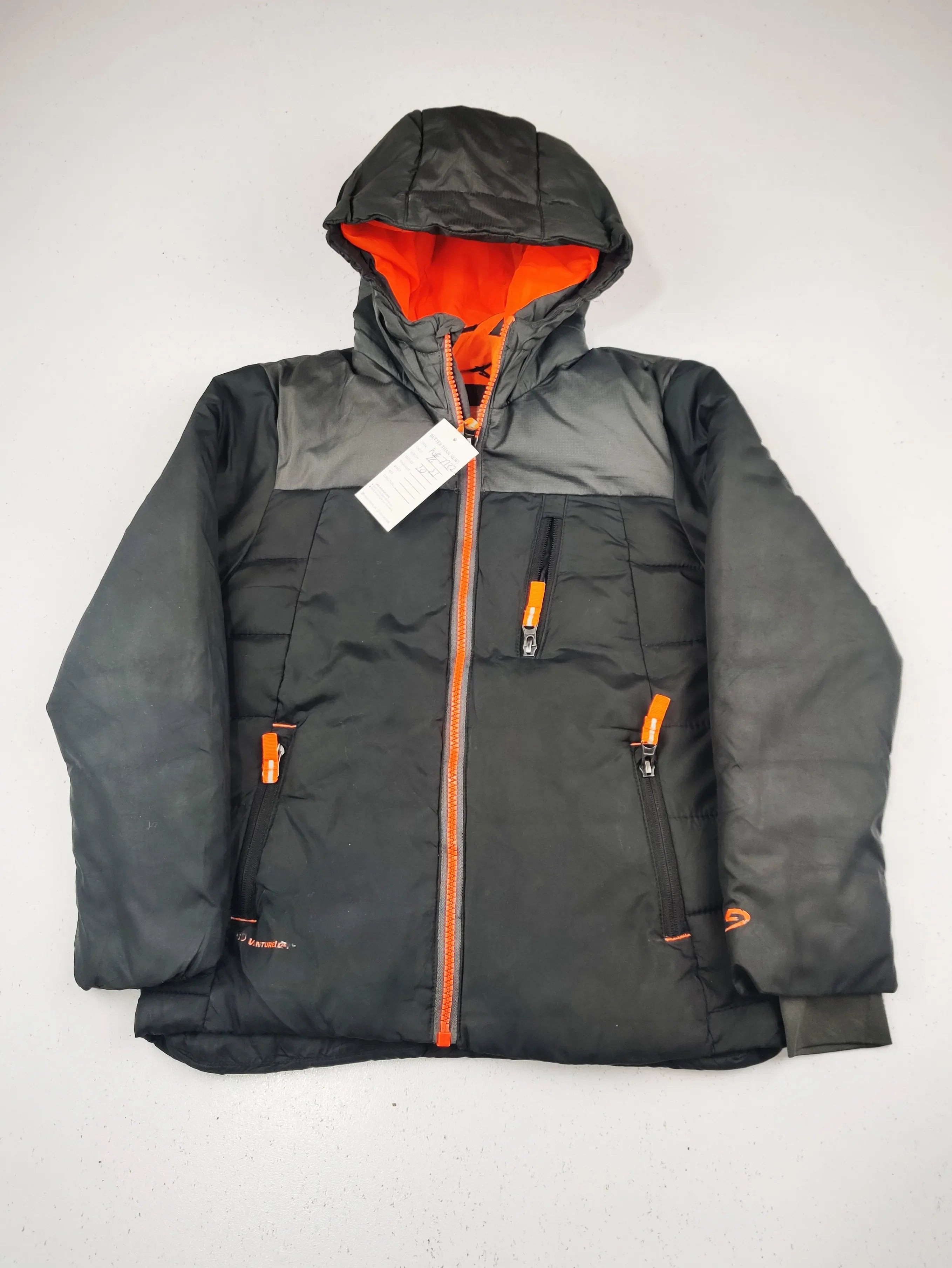 Buy online pre-used pre-loved 100% authentic & Original branded Amazon Essentials (KJB-7732) available in Pakistan. Top international brands avilable.