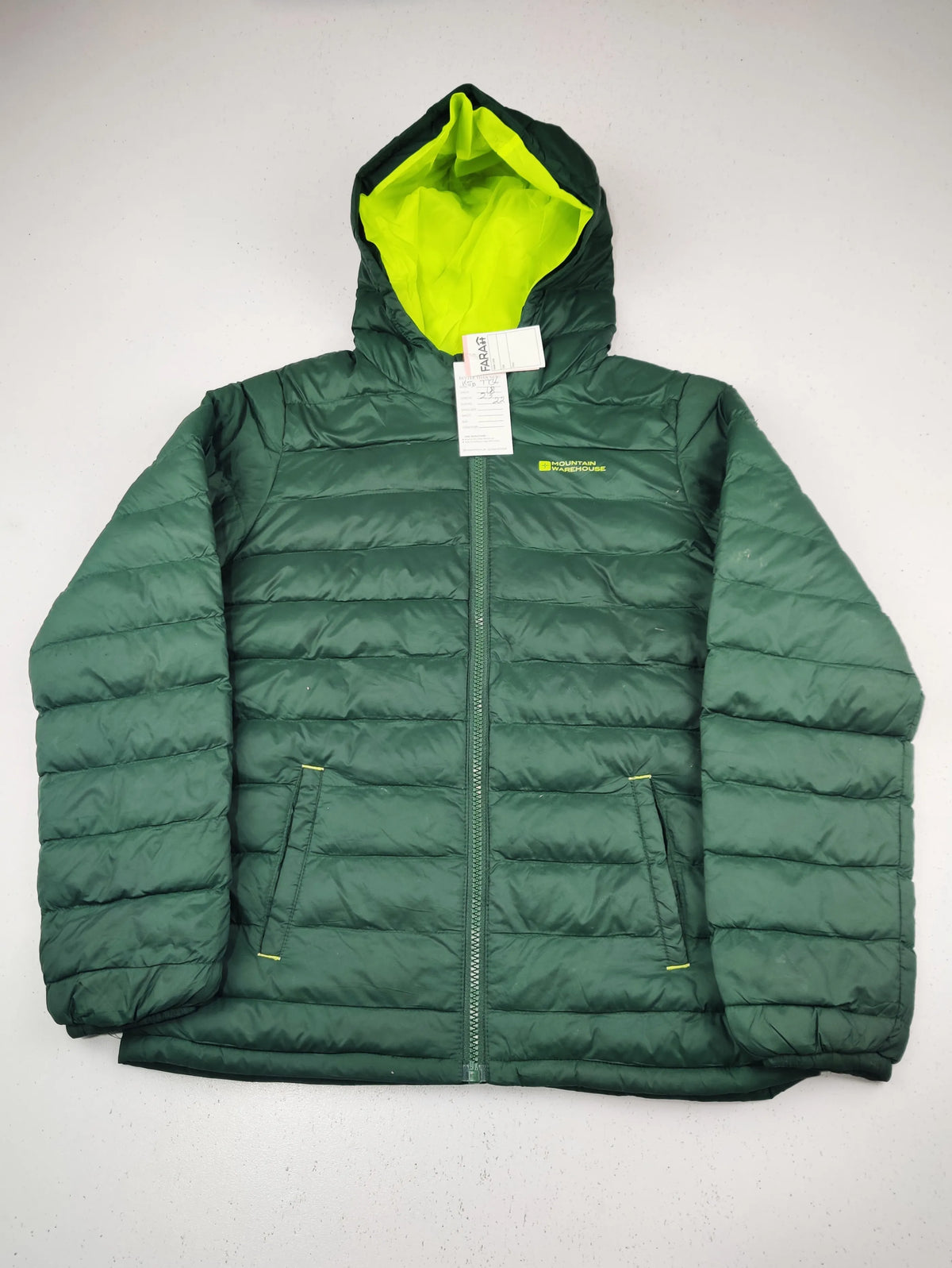 Buy online pre-used pre-loved 100% authentic & Original branded Mountain Warehouse (KJB-7736) available in Pakistan. Top international brands avilable.