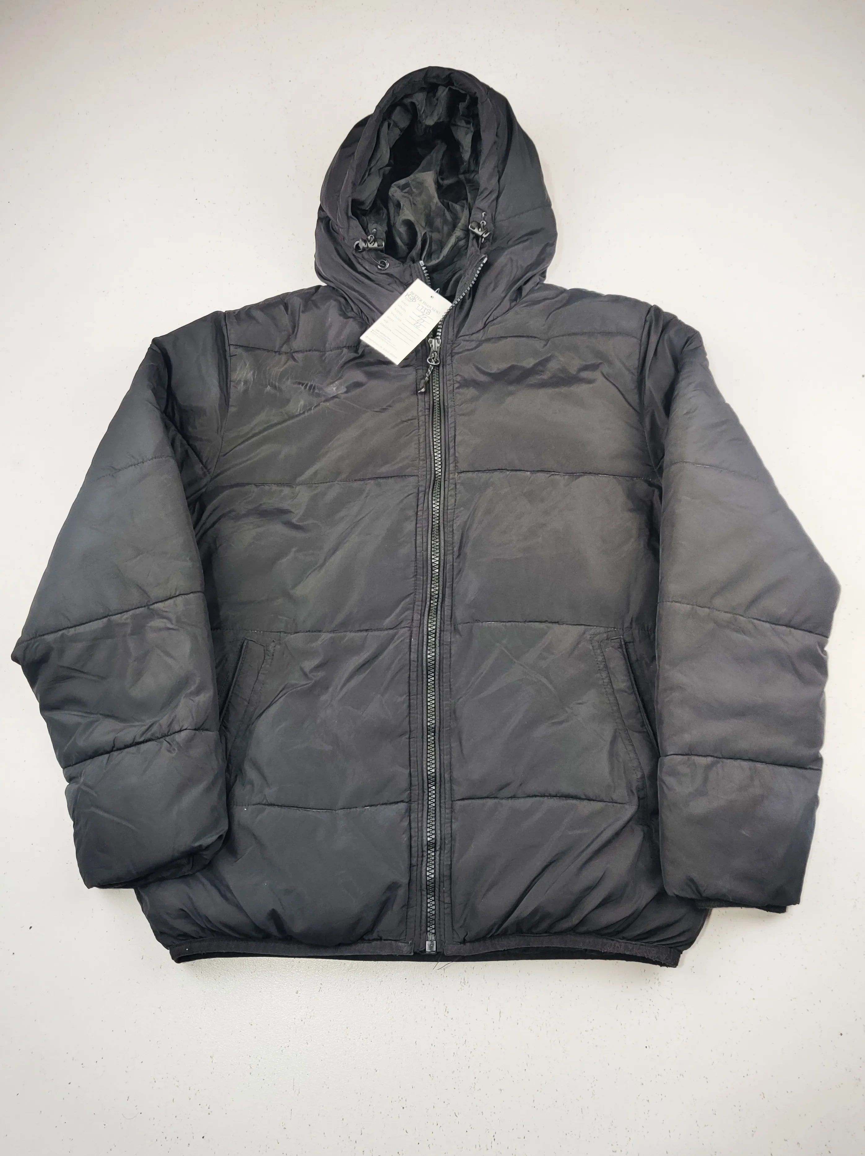 Buy online pre-used pre-loved 100% authentic & Original branded Whistler (KJB-7738) available in Pakistan. Top international brands avilable.