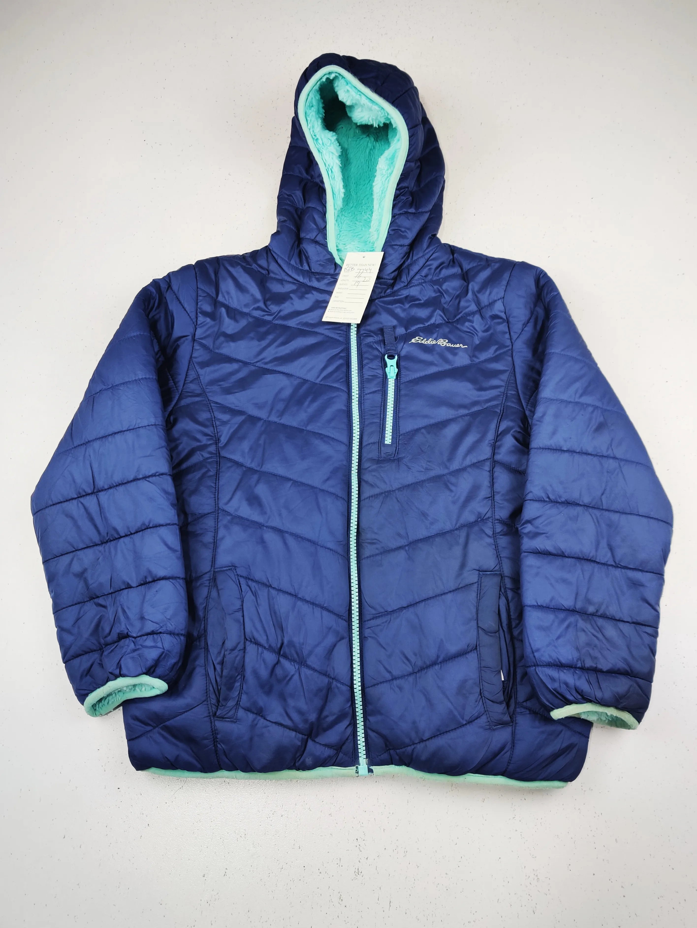 Buy online pre-used pre-loved 100% authentic & Original branded Eddie Bauer (KJB-7744) available in Pakistan. Top international brands avilable.