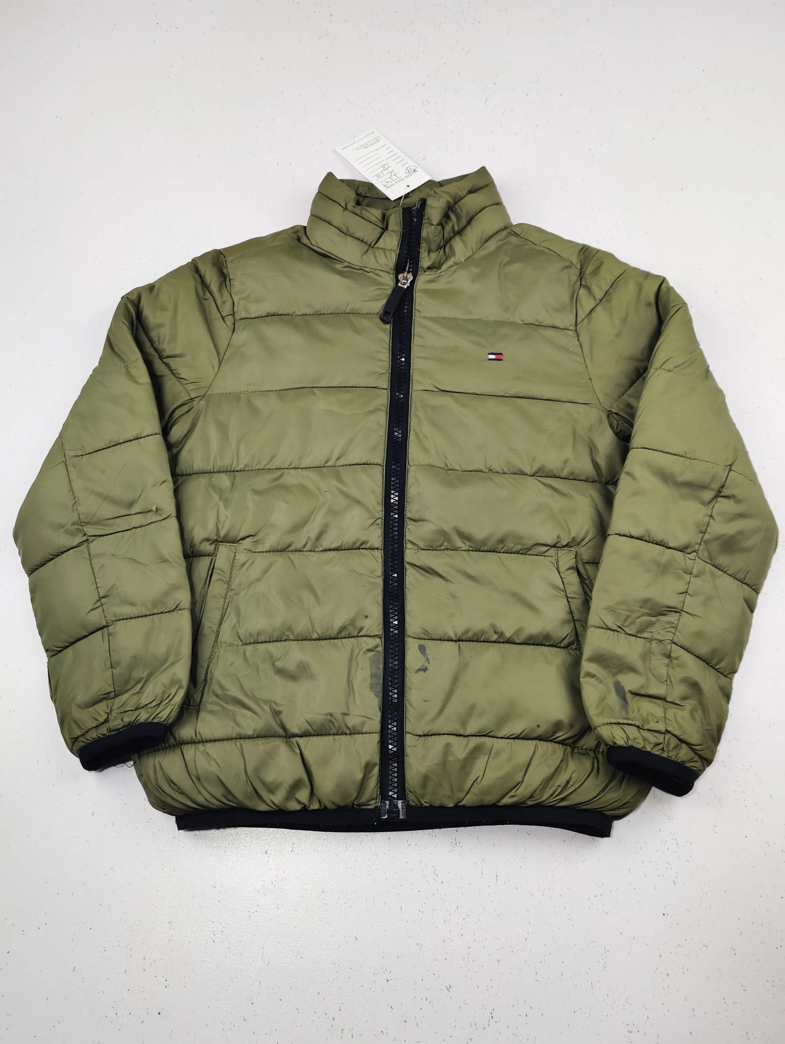 Buy online pre-used pre-loved 100% authentic & Original branded T.O.M.M.Y H.I.L.F.I.G.E.R (KJB-7749) available in Pakistan. Top international brands avilable.